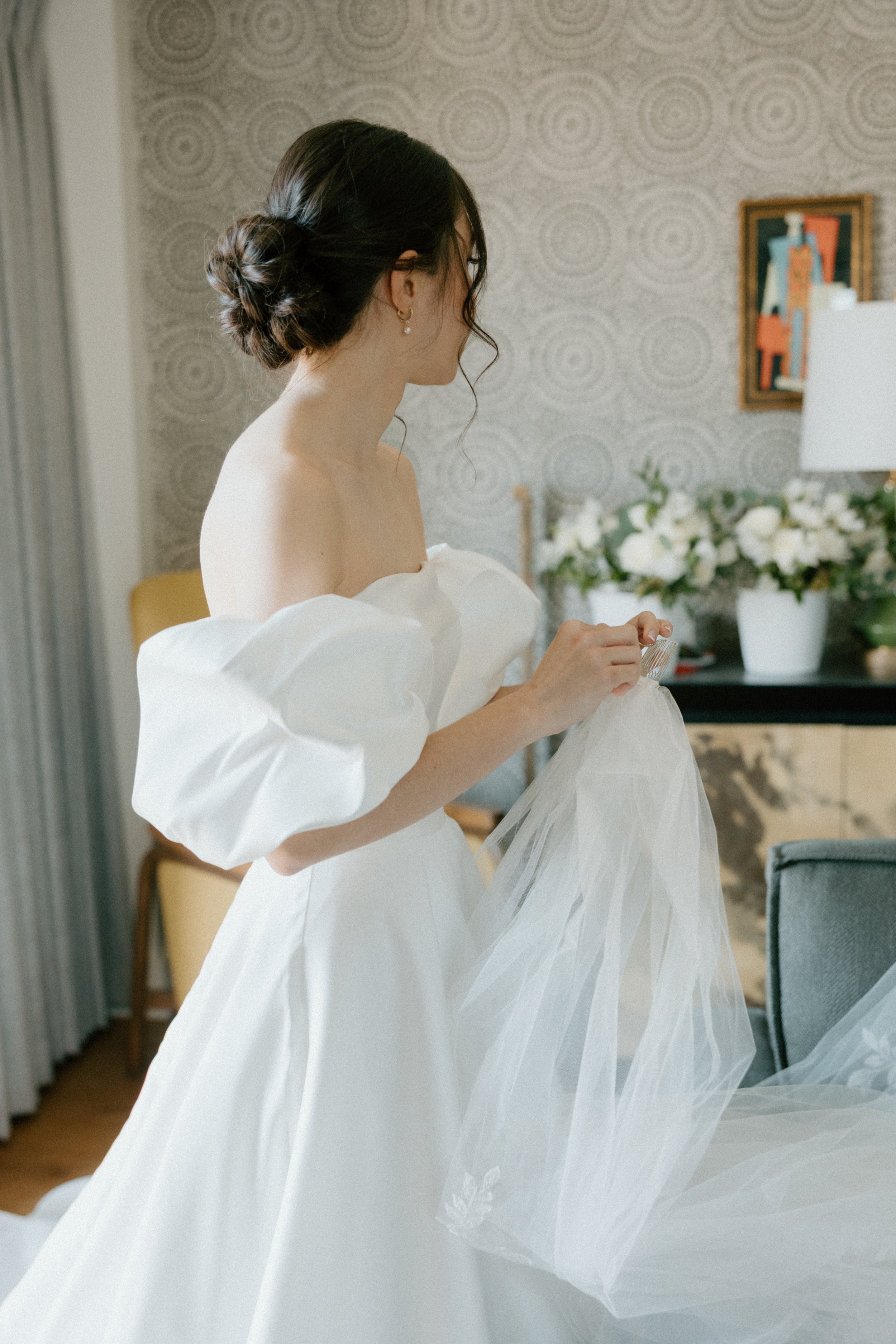 river-house-at-odettes-wedding-cara-marie-photography-gettingready-88.jpg