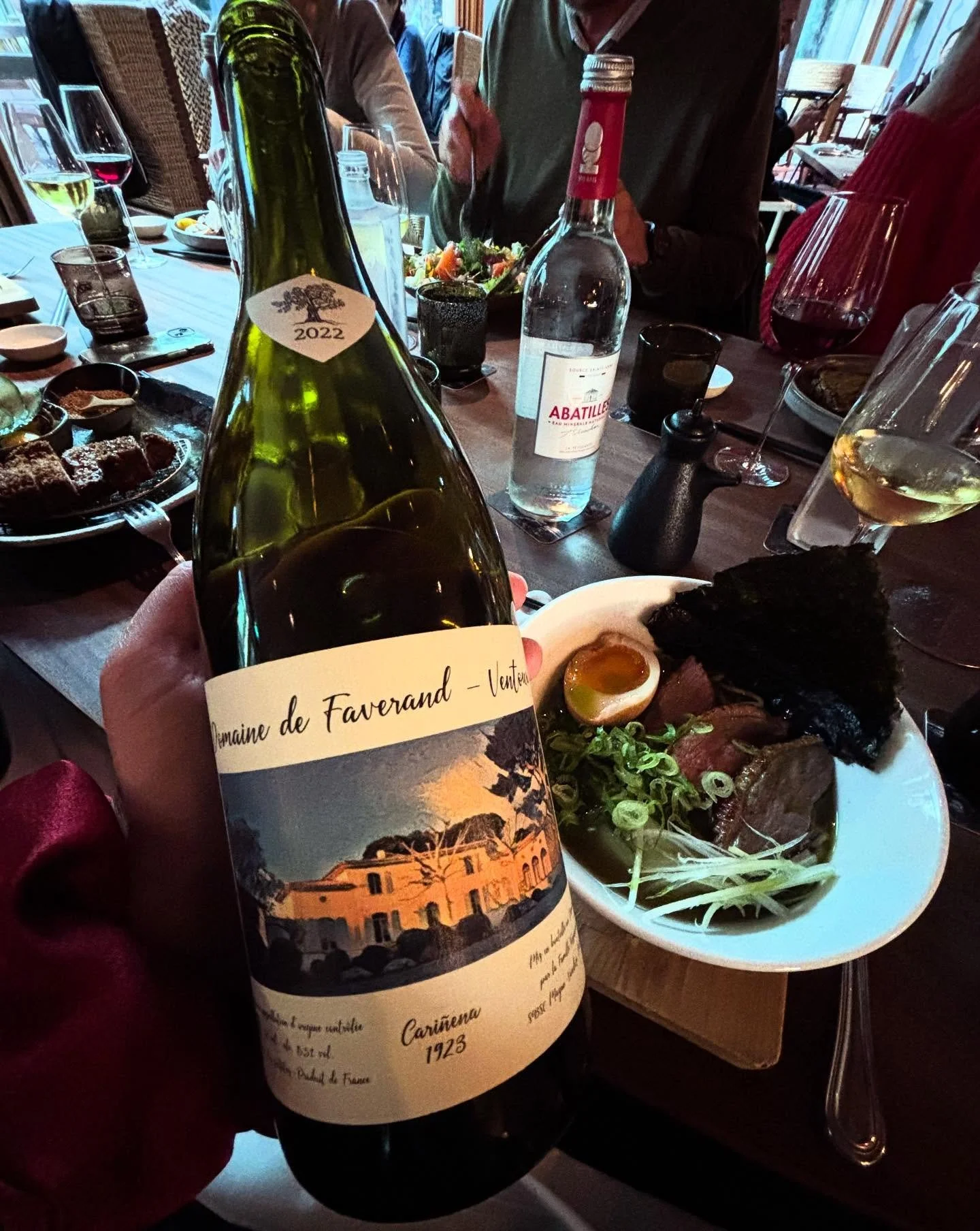 @domainedefaverand | #Ventoux Rouge 2022
D&eacute;couvert chez @morimotobordeaux Bordeaux.
Caract&egrave;re. Fra&icirc;cheur. Coup de c&oelig;ur. &hearts;️🍷✨
#OSCI @region_nouvelle_aquitaine 🇫🇷
@chef_morimoto | @mondrianbordeaux