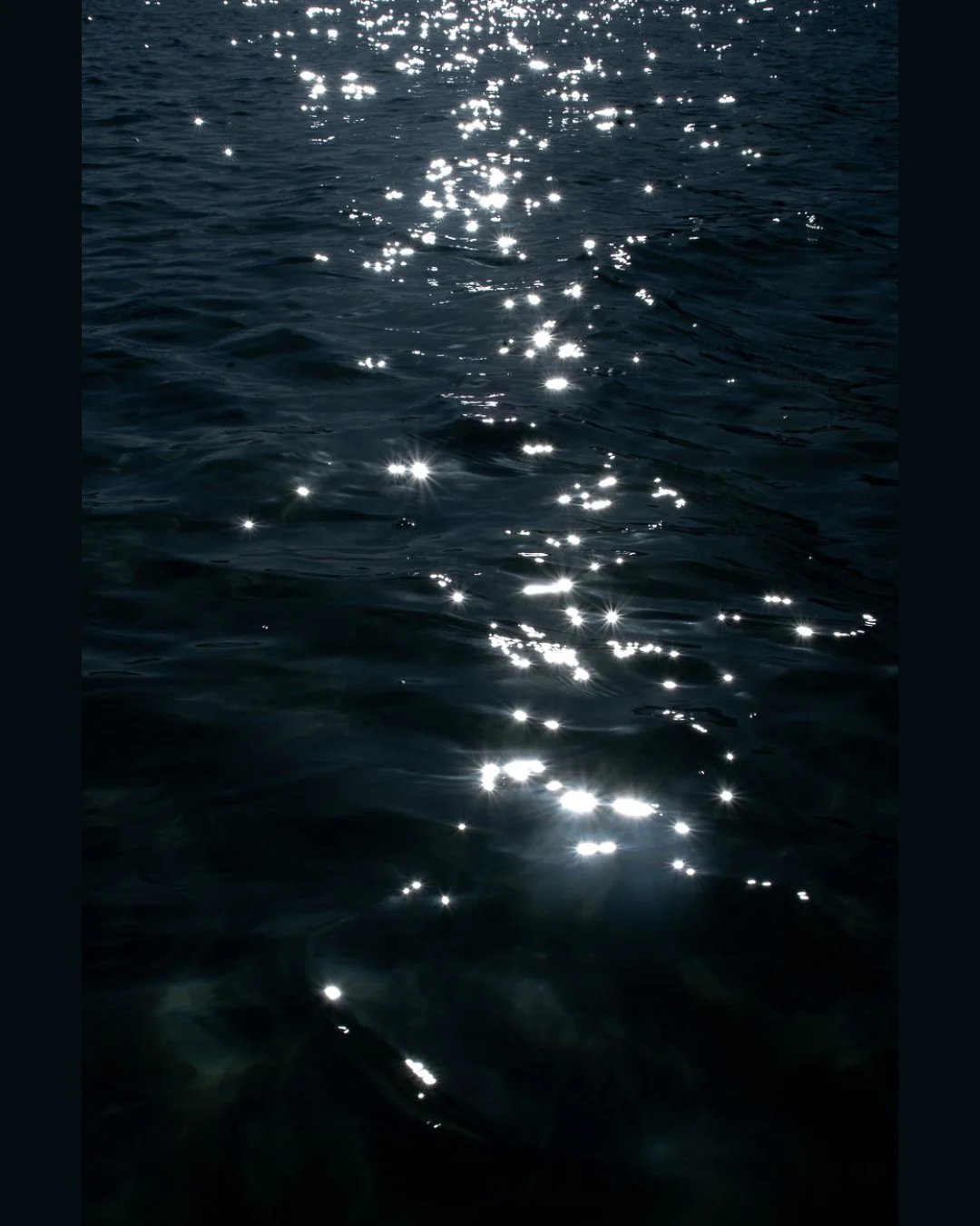 Todo esto, agua.

(o tambi&eacute;n pudo llamarse: &quot;Me acab&eacute; el sensor de la c&aacute;mara volando cerca del sol&quot;).
_

Una de las cosas que le gusta decir a @javmb cuando se pone rom&aacute;ntico, es que tal vez encontramos tanta paz