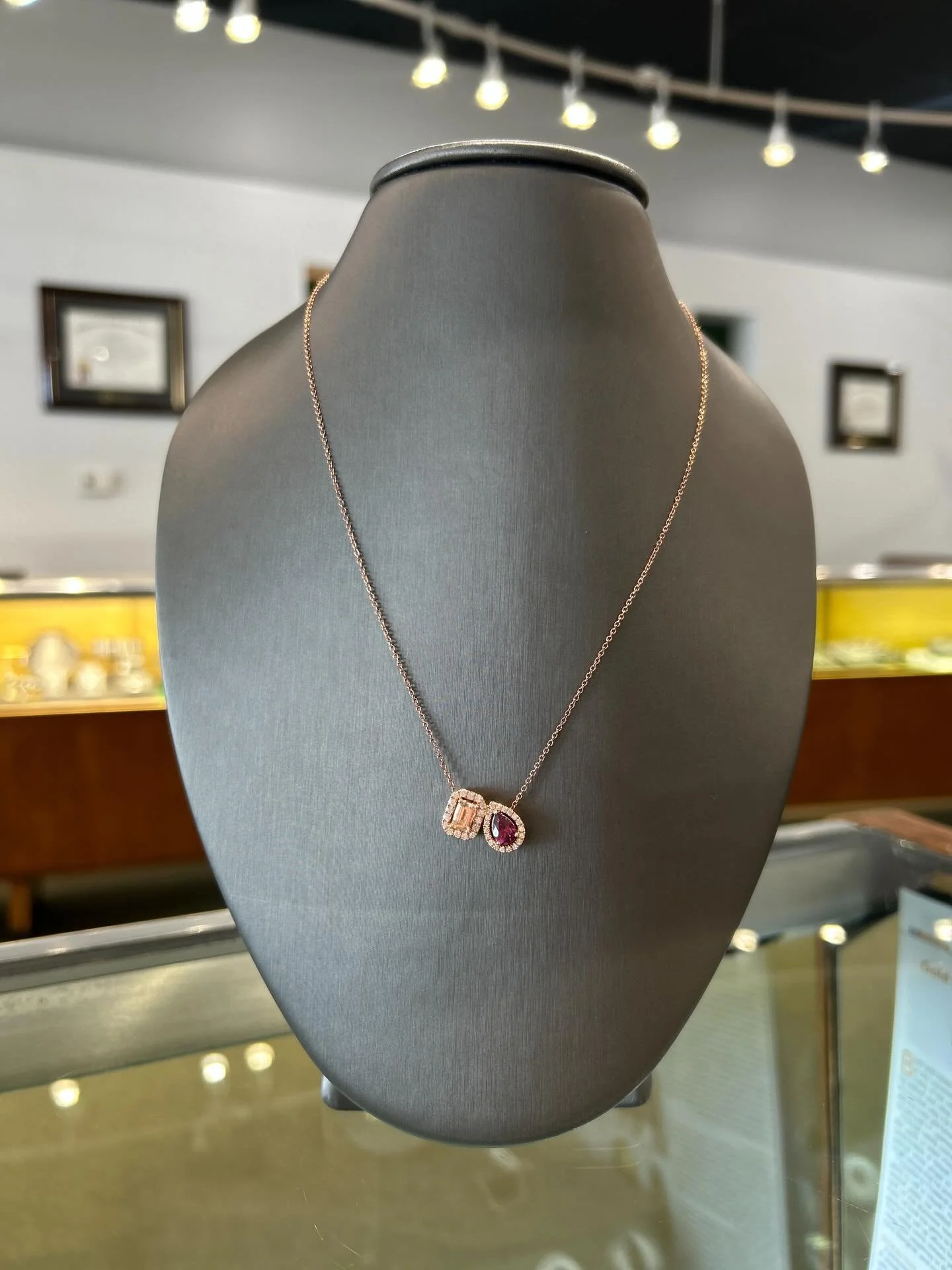 Double the tone, double the glow☺️ Happy Saturday!! 
&bull;
&bull; This Two Stoned, Rhodolite Garnet &amp; Morganite, Pendant goes perfectly on this Rose Gold Chain! It can be yours today😉 We are open until 1pm! 
&bull; 
&bull; #jamiestdm #virdenill