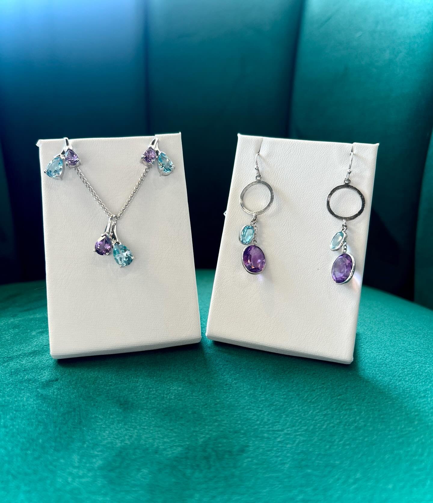 We have beautiful Sterling Silver jewelry too!!🩵💜 These Blue Topaz &amp; Amethyst Gemstones really go well together, don&rsquo;t you agree? 🤩 
&bull;
&bull;
&bull; #jamiestdm #virdenillinois #sterlingsilver #gemstones #jewelry