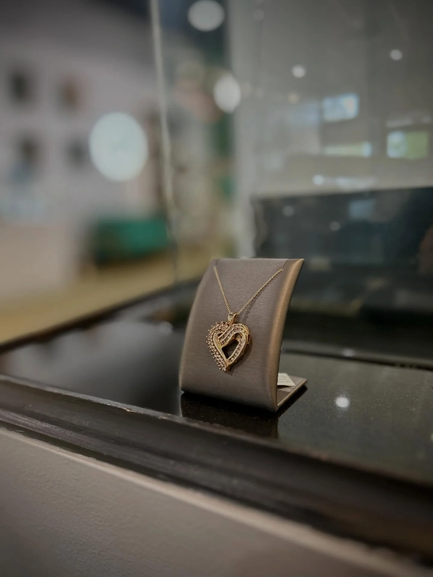 ⏳LAST CALL: Estate Jewelry⏳
.
. These one-of-a-kind estate pieces need new homes as they are only here for ONE more week. Once they are gone, they are gone&hellip; so don&rsquo;t miss your chance to take home something special 💎
.
. Each piece is al