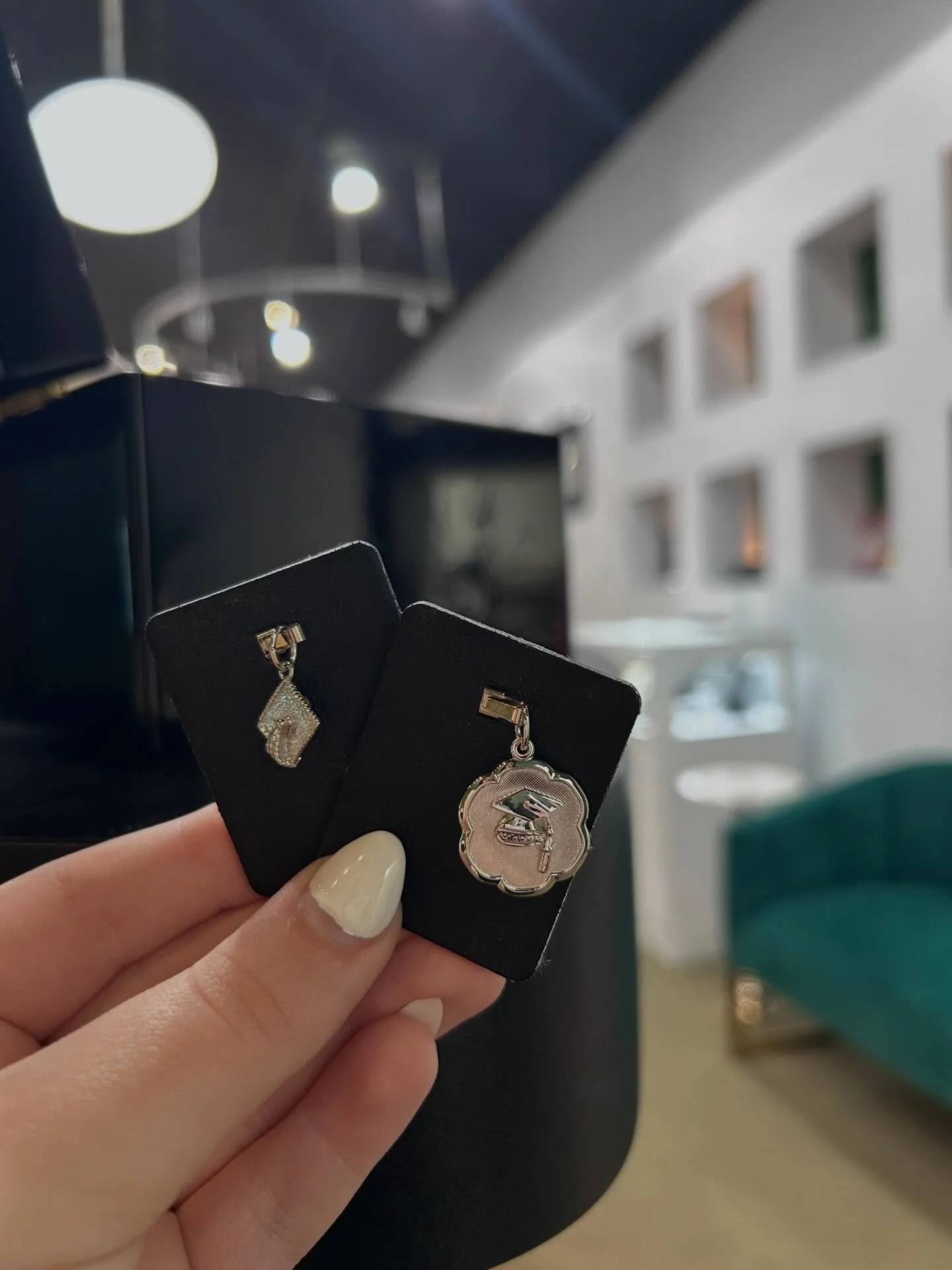 It&rsquo;s Graduation Day🎓 for North Mac!! 🥳🩵🖤 🐾 Need a last minute graduation gift? We&rsquo;re open until 1 and have the perfect gift for you! 
&bull;
&bull; #happygrad #gradgift #jamiestdm #shoplocal #virdenillinois