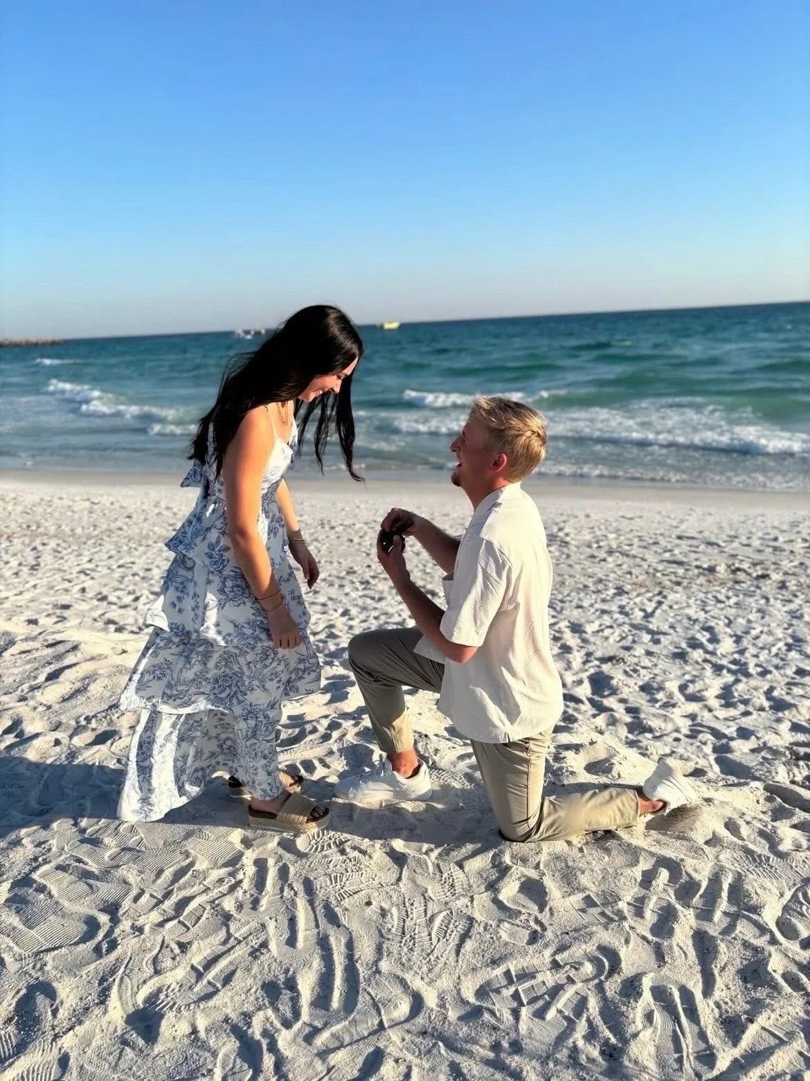 She said.. YES!! Congratulations, Cole and Natalie, on your engagement! 💍🤍