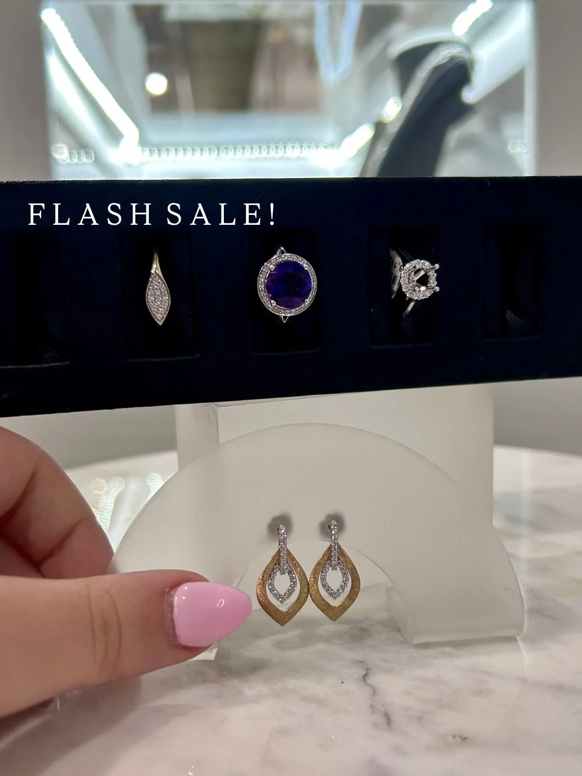 💚⚡️‼️ FLASH SALE‼️⚡️💚 These beautiful and popular pieces will be here for only ONE more week!! With a current 25% OFF SALE, give them a new home today!!! 
&bull;
&bull;
&bull;
&bull; ⏰| 9:30-5 Tues-Fri | 9:30-1 Saturday
&bull; 📞 💬| 217.965.4542
&