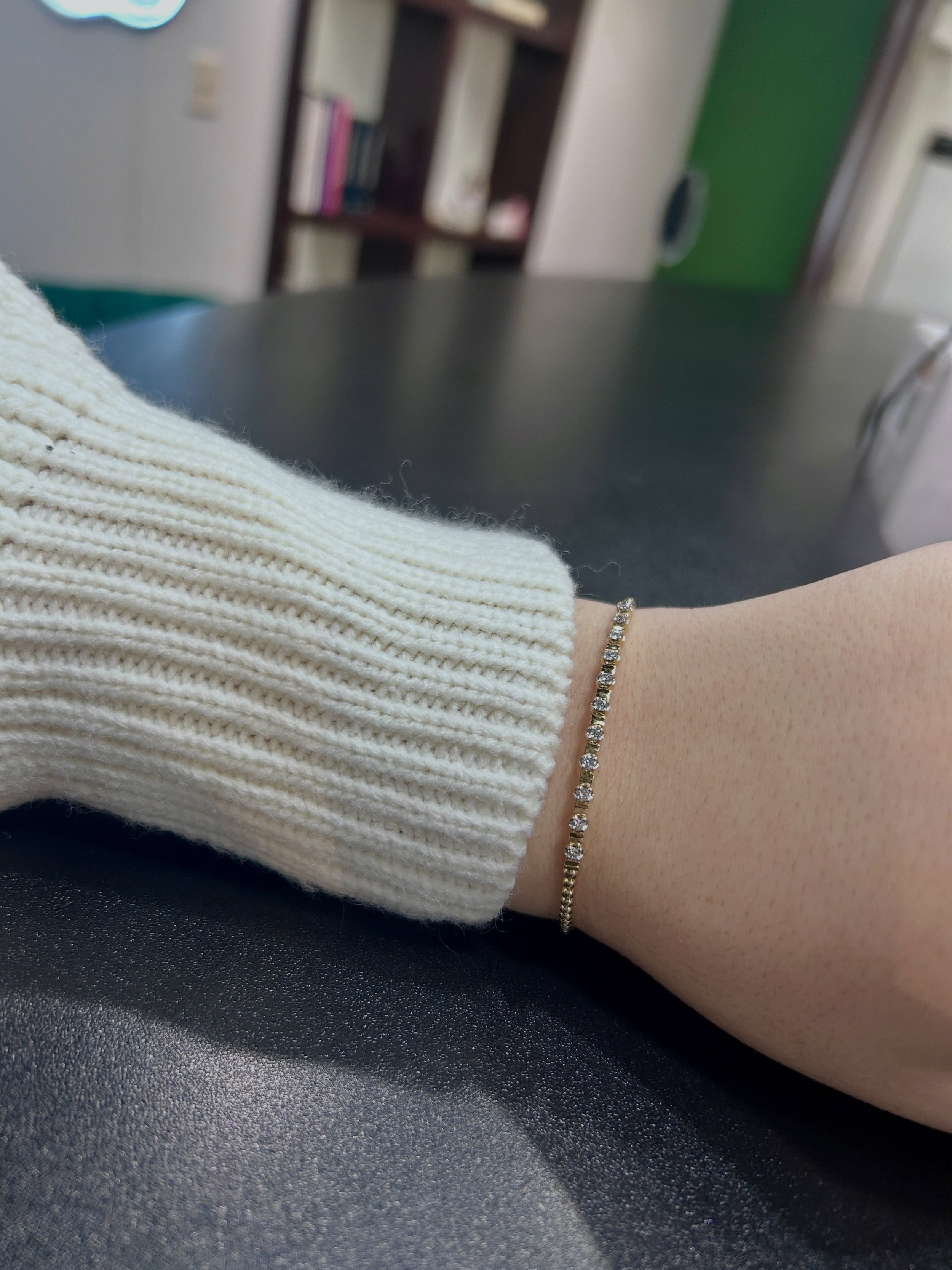 Your Friday reminder that you can never go wrong with a little sparkle🤍✨

This 14KY Gold Bujukan Bead Cuff Bracelet with Diamond Stations is just that sparkle you need. It can be yours today! 
#happyfriday☺️ #bracelet #virdenillinois #shoplocal #sma