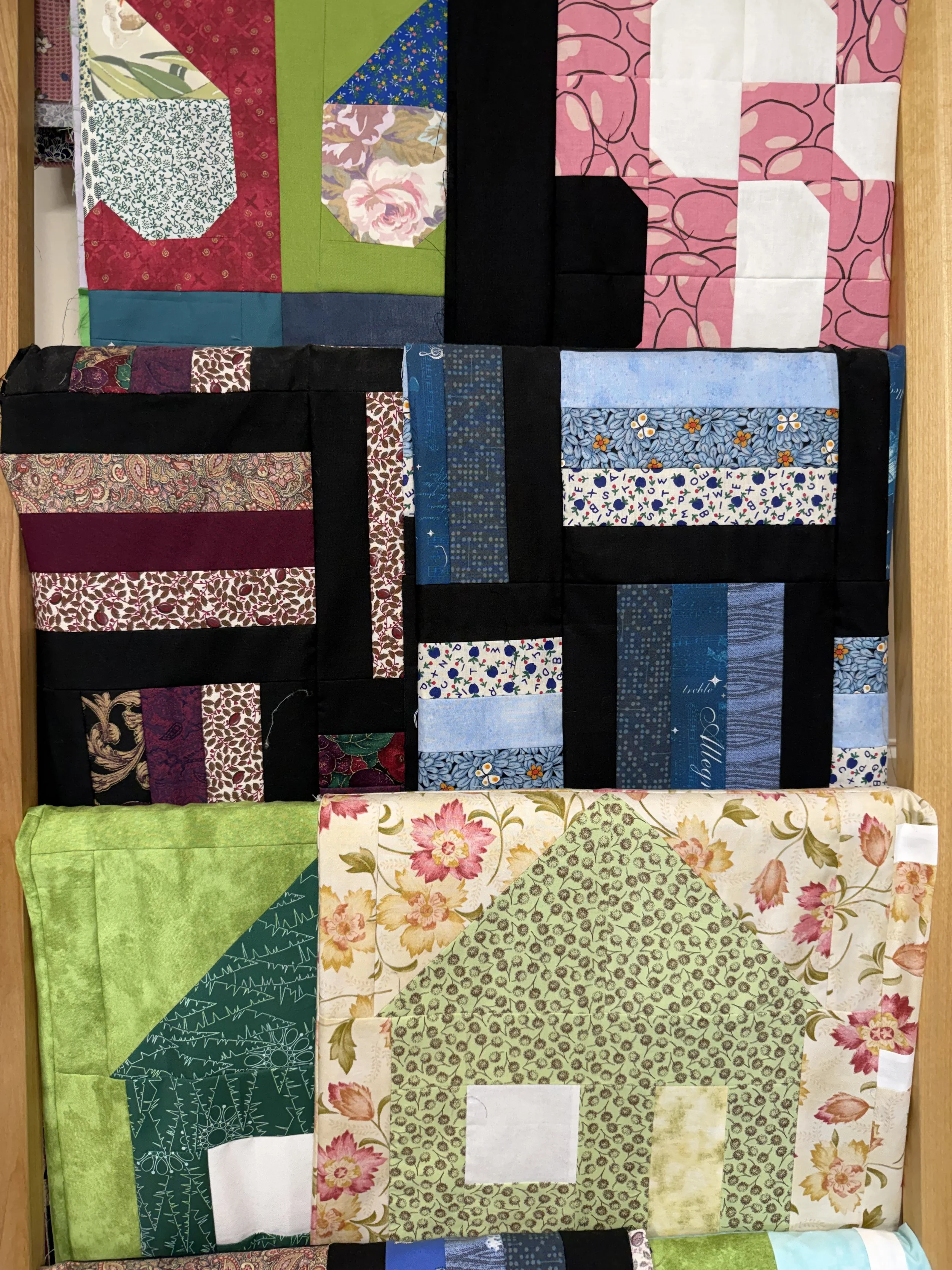 What’s The difference between Block of the Month, Sampler Quilt, Mystery Quilt, and a Quilt Along