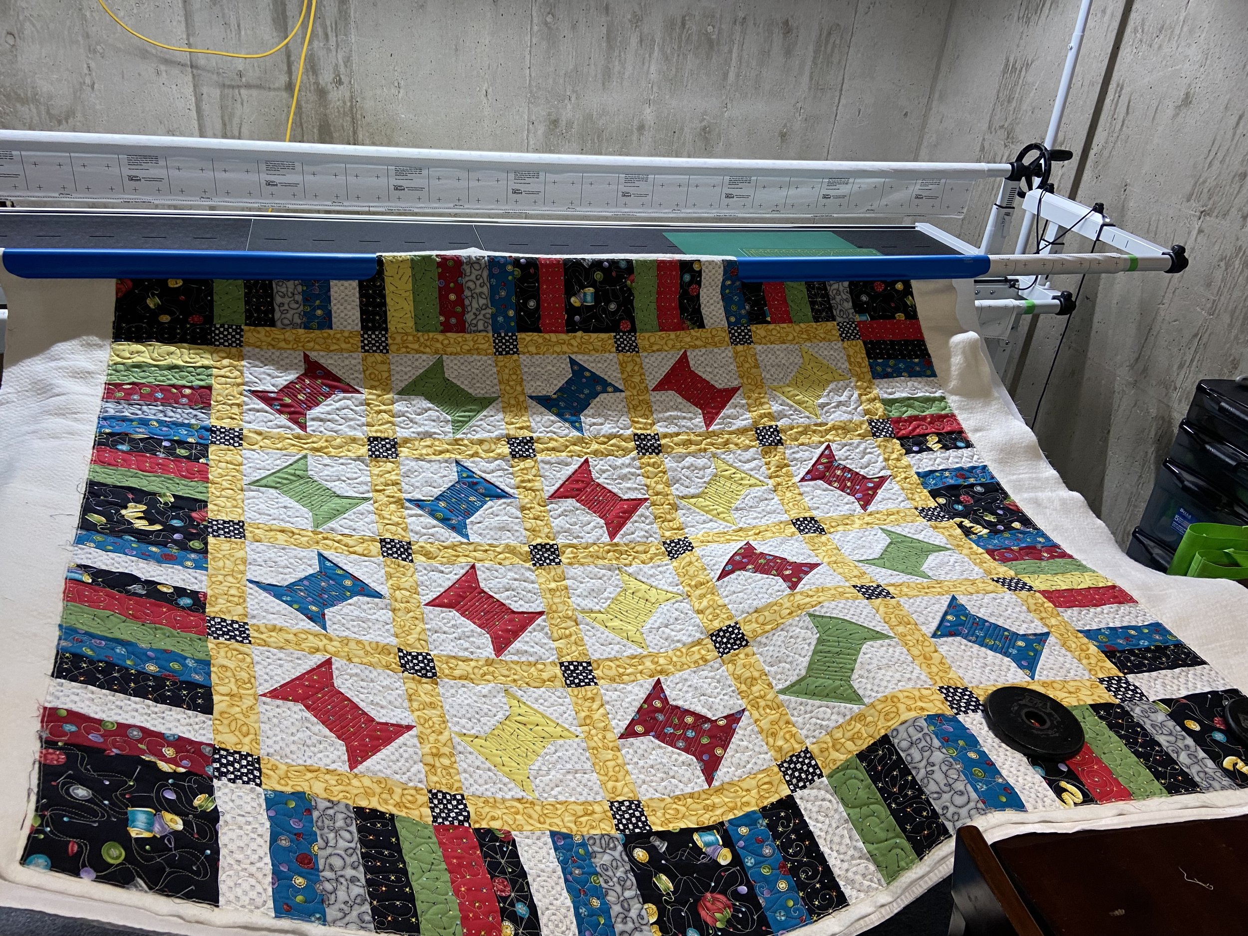 Spools of thread quilt