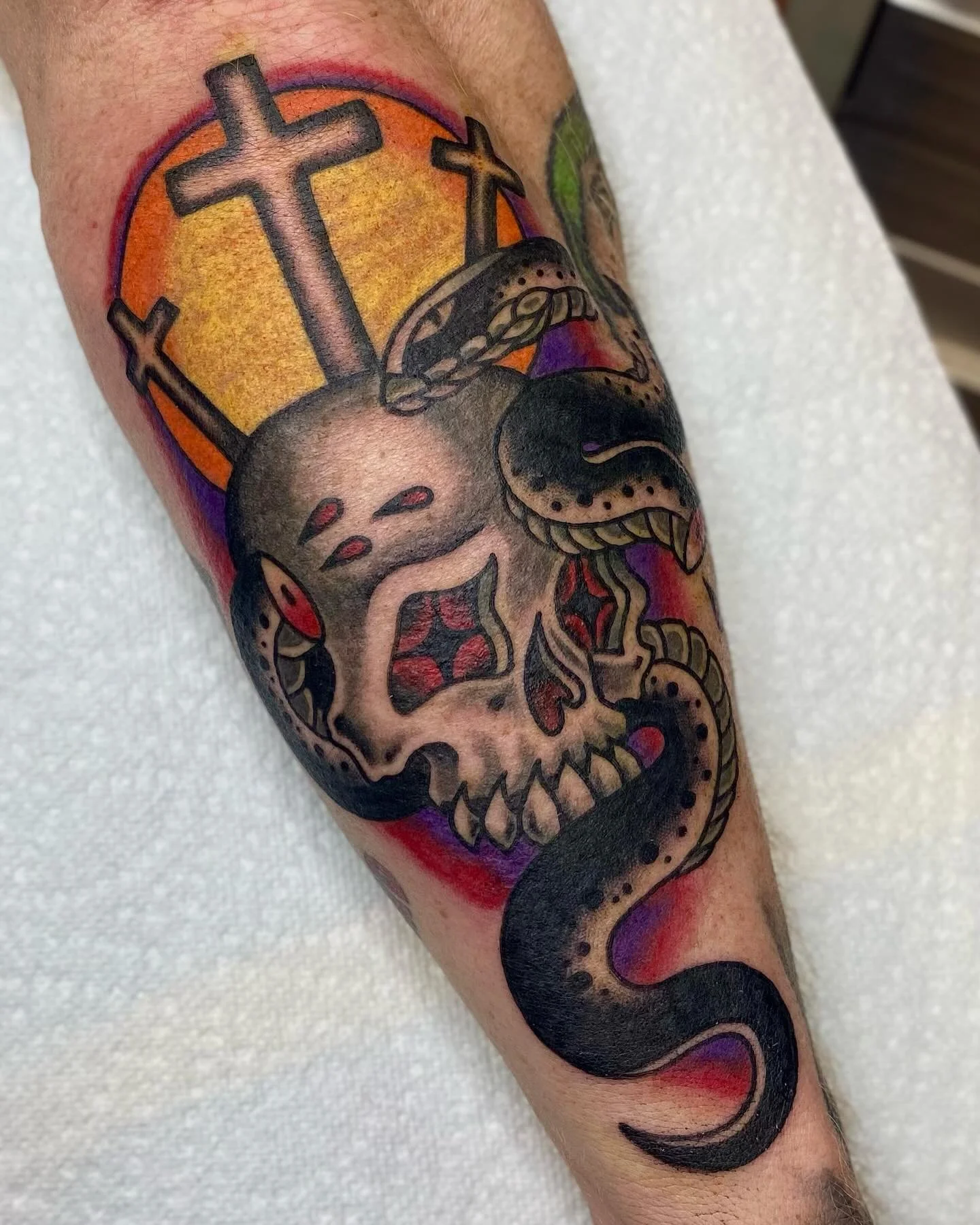Drawn to fit on Erik! Thanks always for the trust man. 

#tattoosnob #chicagotattooartist #chicagotattoo #chicagosuburbstattoo #chromatattooink #unicornhornneedles #traditionaltattoo #traditional #tattoo