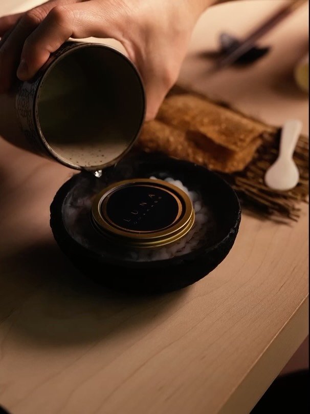 At LUNA, we begin each dish with two guiding principles.

Edomae. Reflecting the traditions of the Edo period. Techniques like smoking and marinating draw out the deepest flavours of the fish. 

Sosaku. Where we break the mould. It&rsquo;s where our 