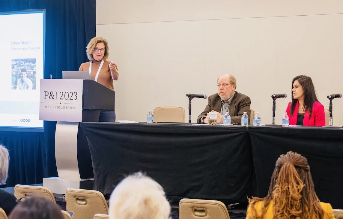 Amy Simmons Farber shares media relations advice to an audience of Community Health Center leaders.