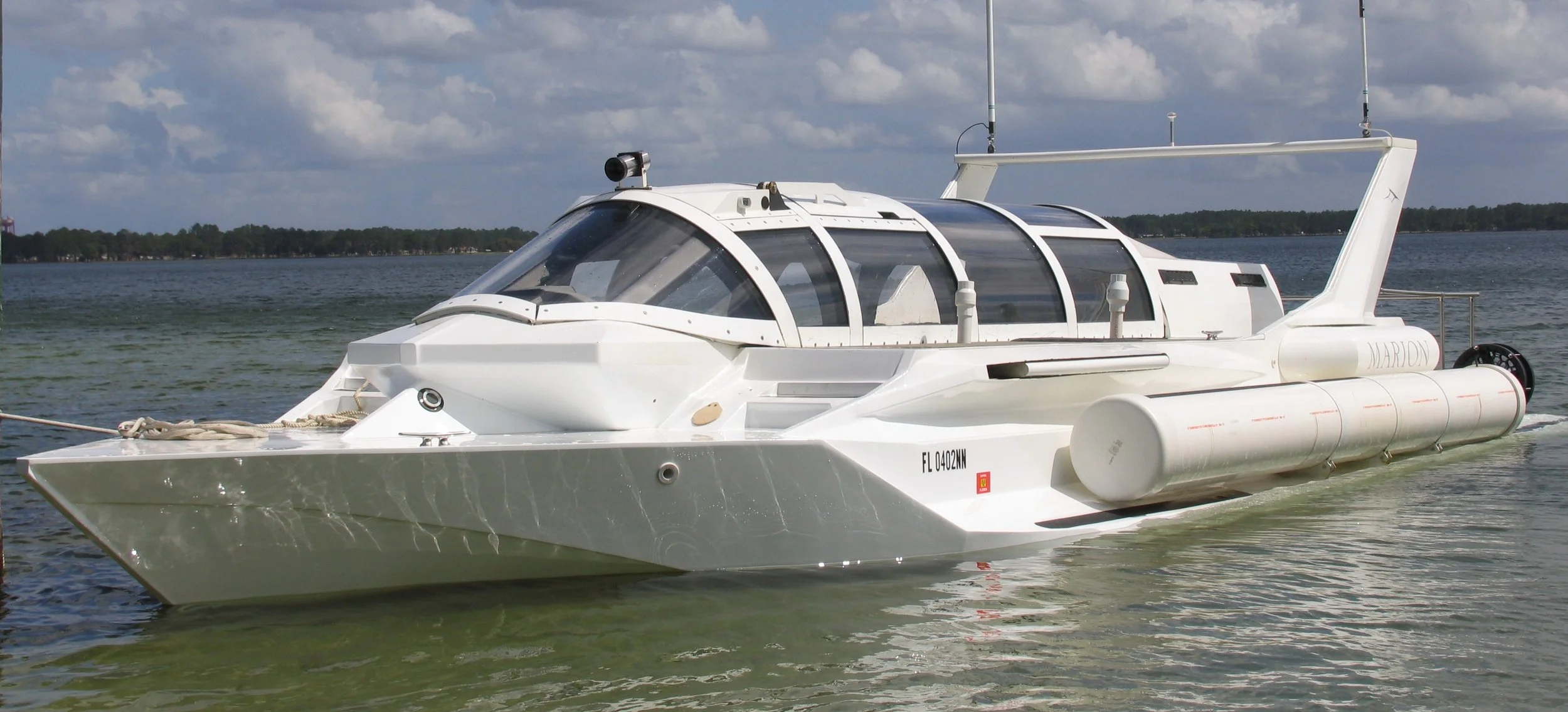 CROPPED V-bow Dock lft ft 1A .JPG