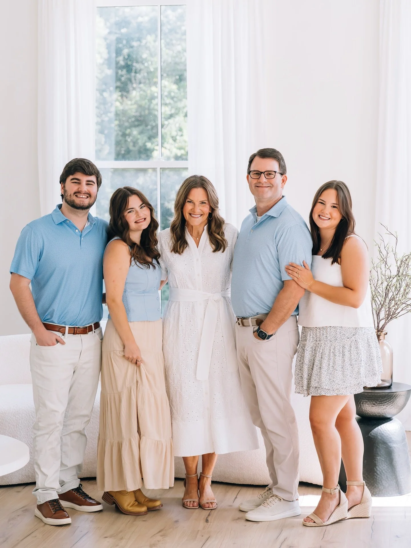 Lucky enough to grow up with the best neighbors anyone could ask for, and even luckier to capture these sweet memories for them.

#familyphotographer #atlantaphotographer #atlphotographer #familyphotos