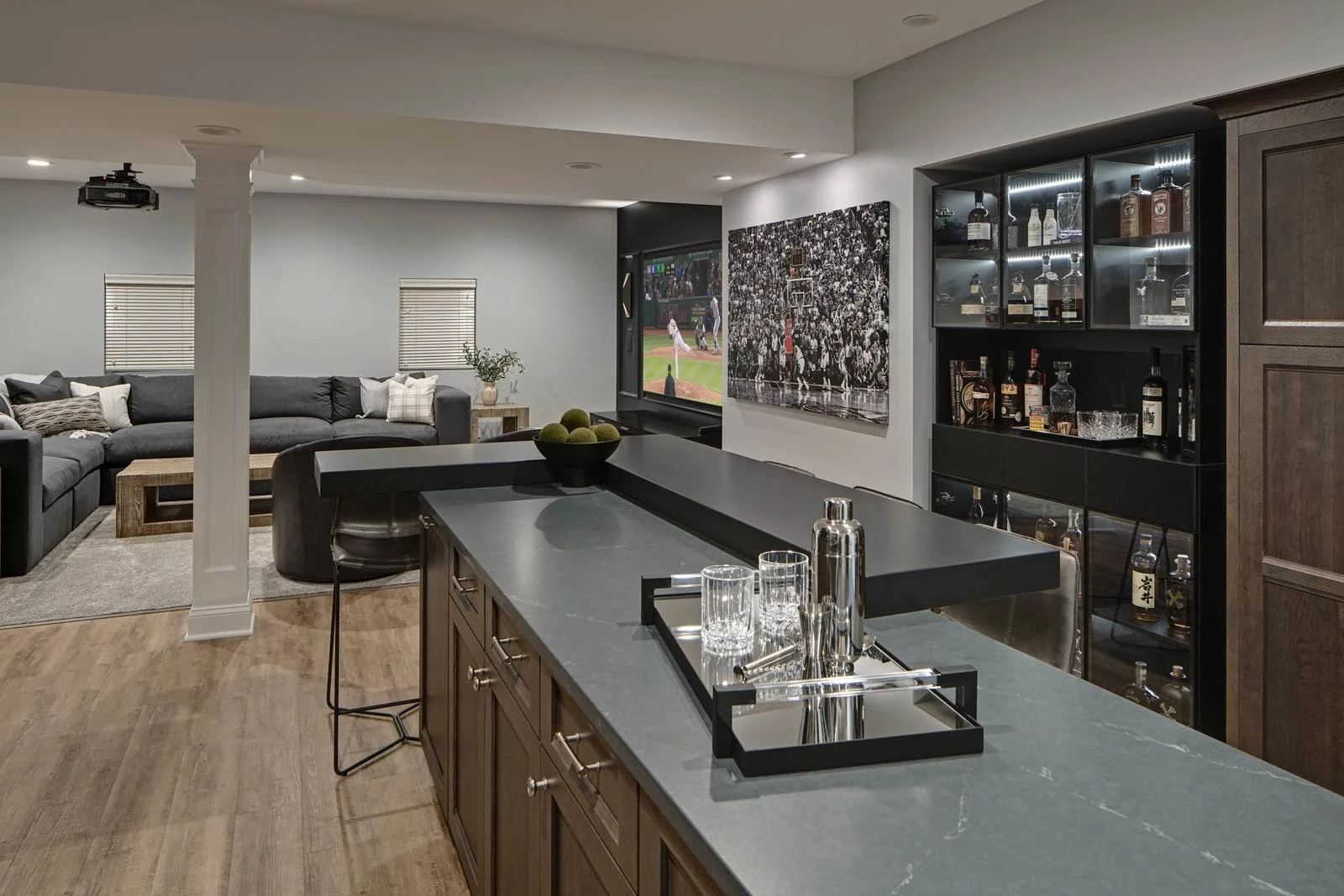Drury_Design_Ultimate-Basement-Remodel-Bar_Big-Screen_Chicago.jpg