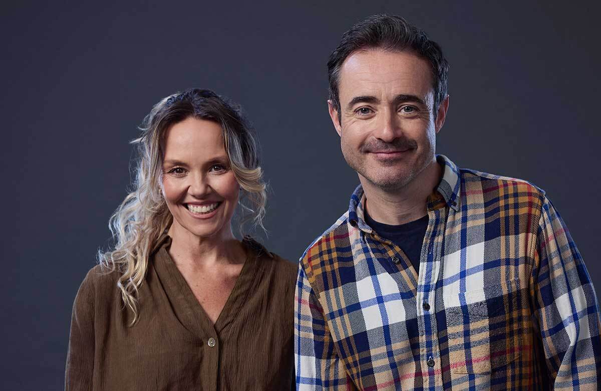 Charlie Brooks and Joe McFadden to lead Curious Incident tour
