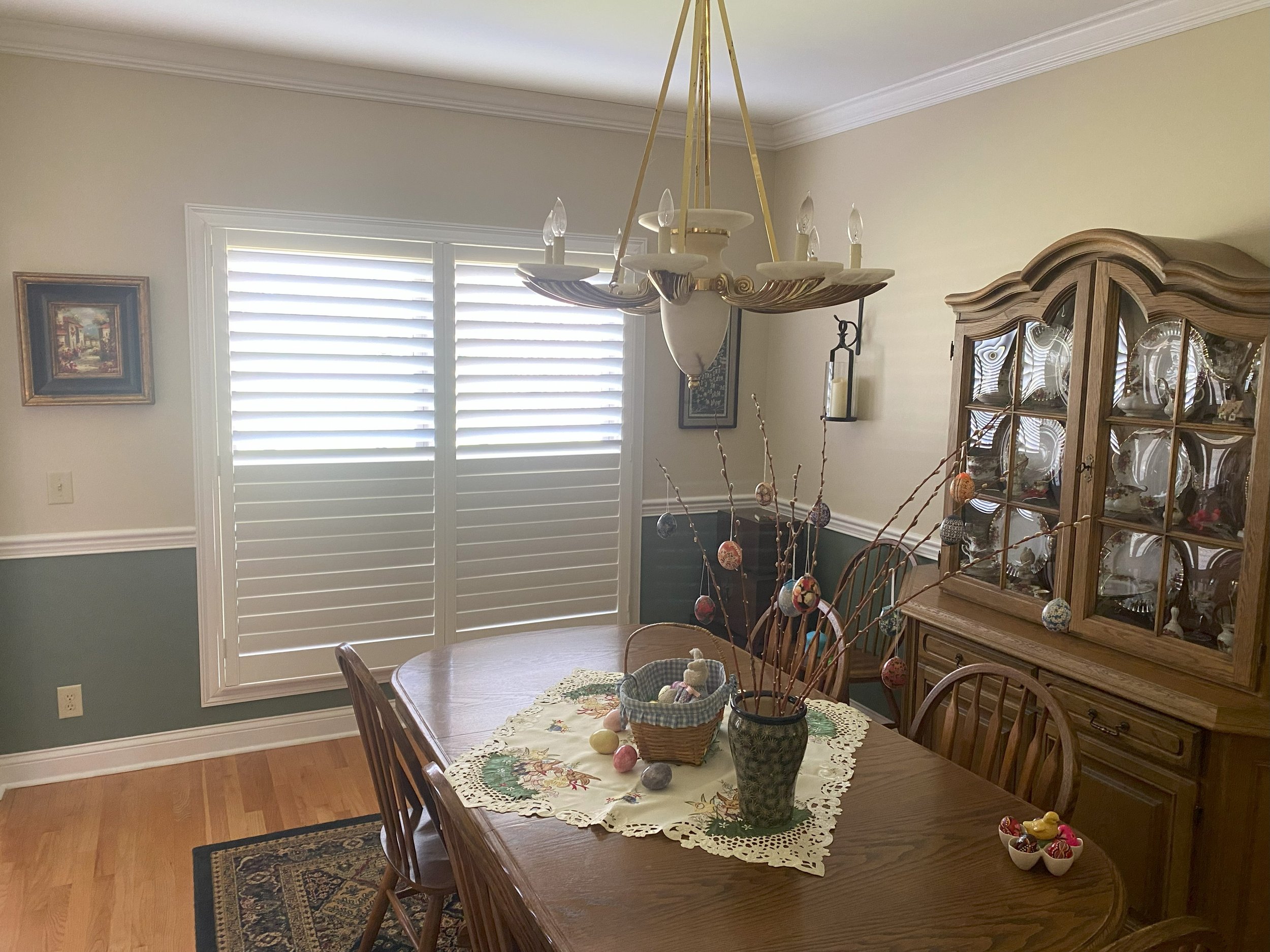 Split tilt hidden tilt Shutters - living room