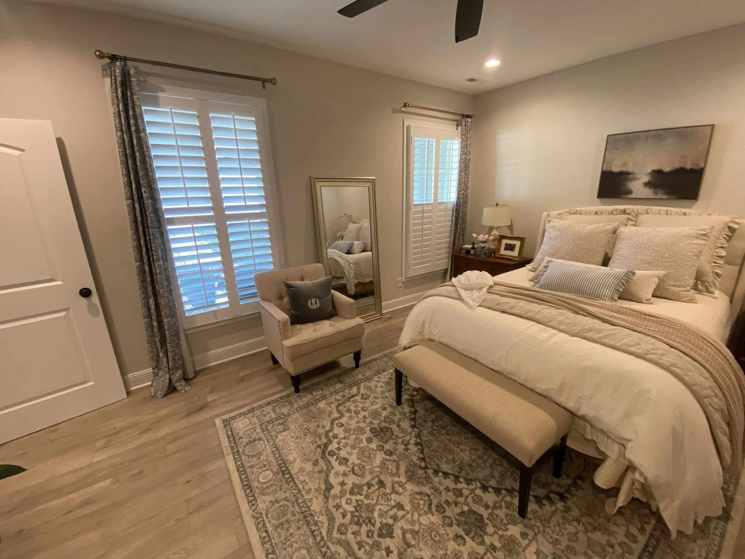 Master Bed Divider Rail, Tilt Bar Plantation Shutter