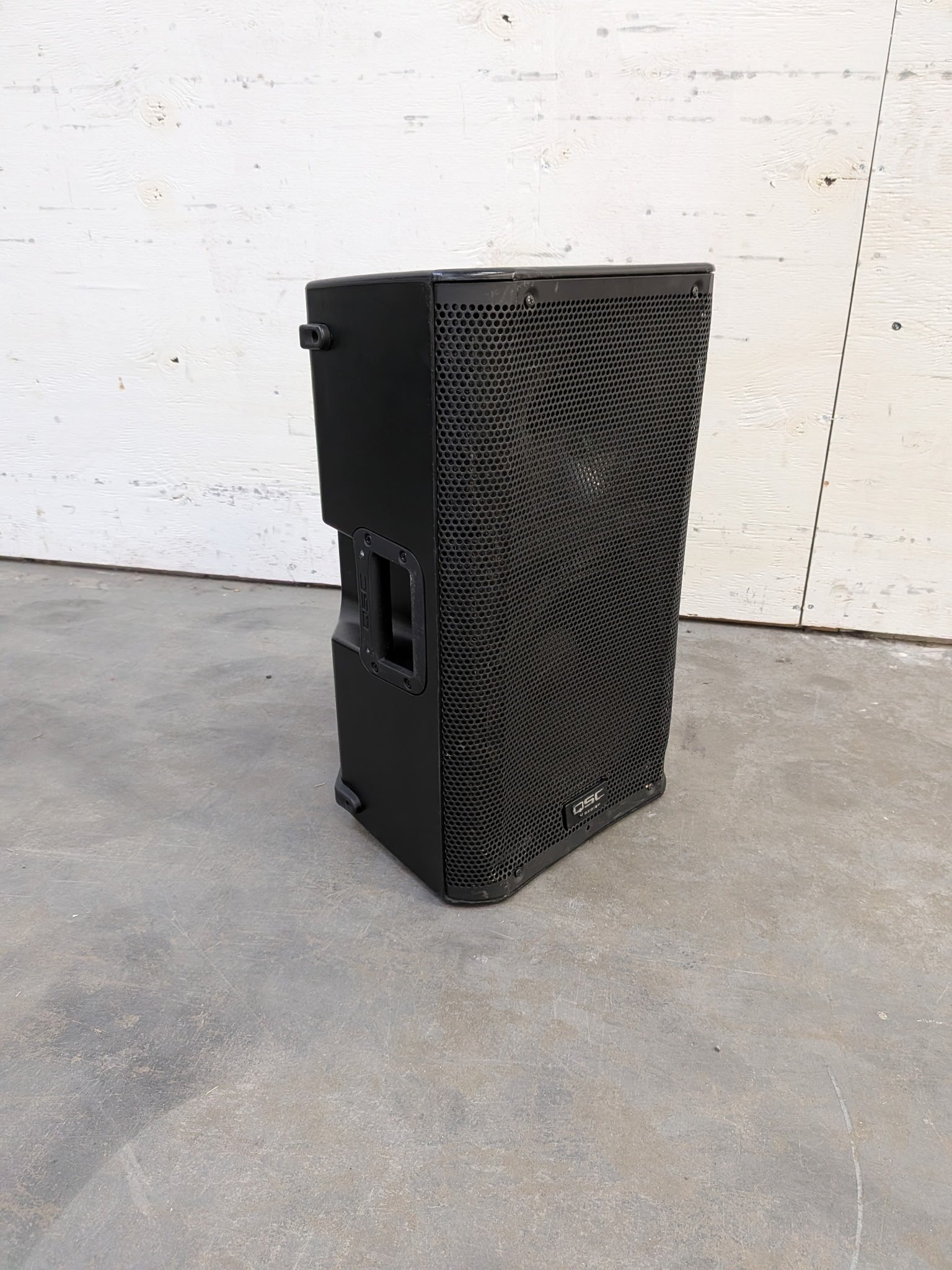 Used QSC K10 Powered Speaker