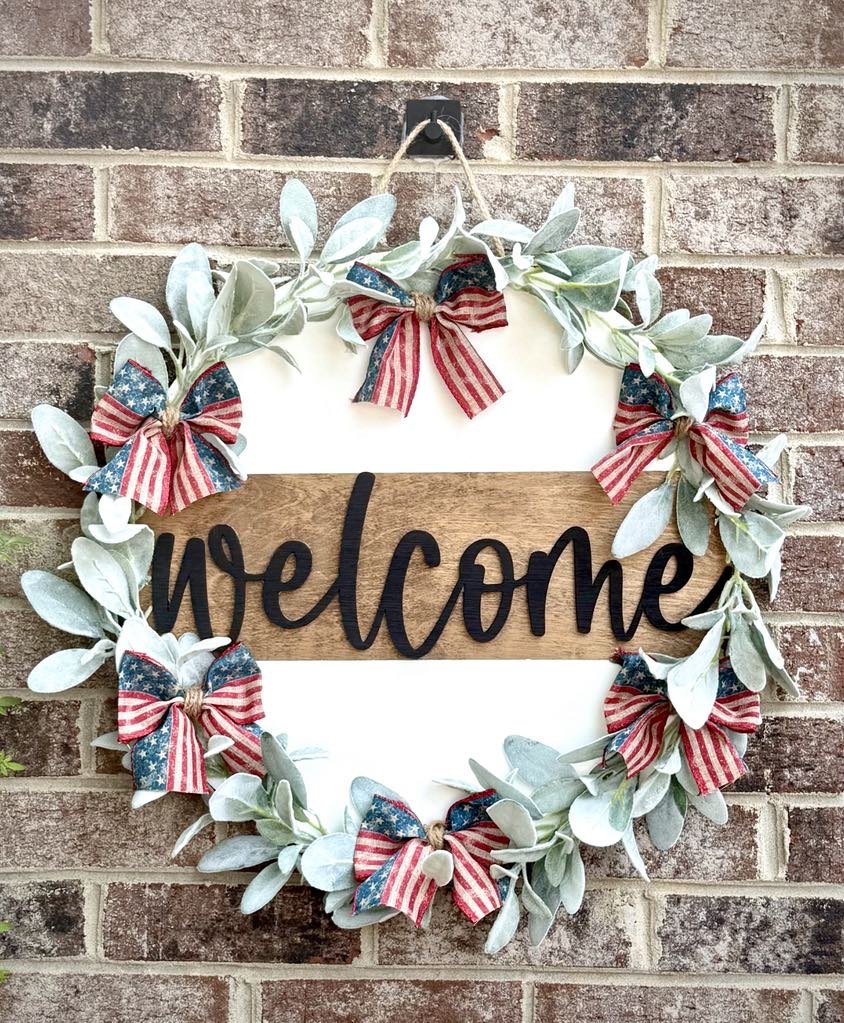 Patriotic Welcome Door Hanger Word Cutout