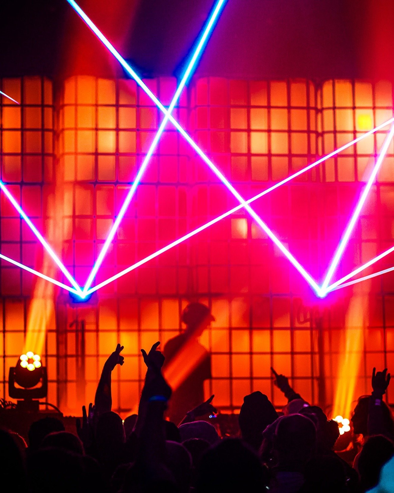 Back to regularly scheduled programming. ✨ @galaxiebar has landed after Miracle on Market, and they&rsquo;re kicking things off with a full weekend of sound.

Friday: @hexxa w/ @hiimdubz &amp; @blupillmusic w/ @gitsum502
Saturday: First Contact w/ @b