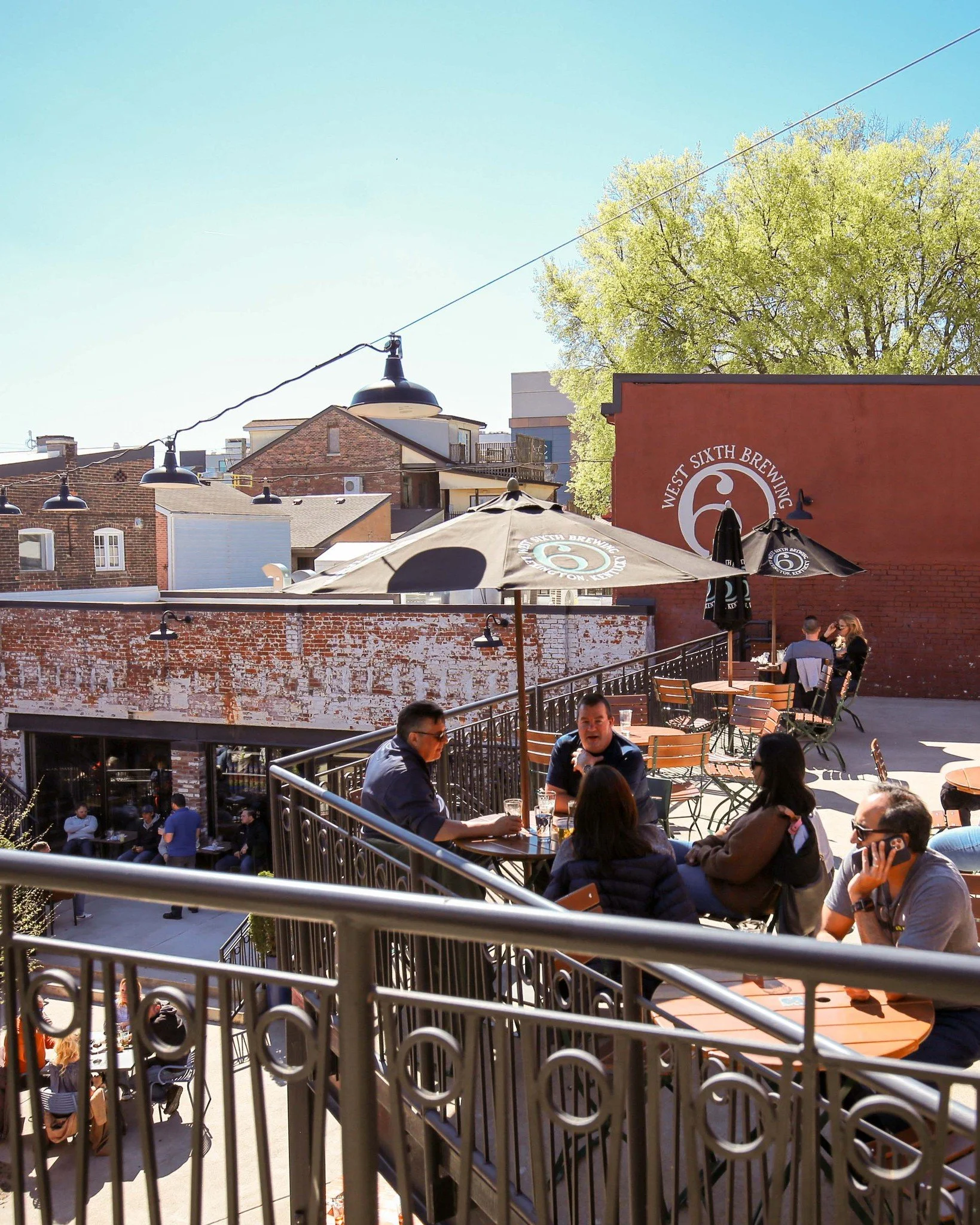 It&rsquo;s prime patio time in NuLu. ☀️🍻 Grab a seat outside, order something cold, and soak up the good weather while it lasts. Whether you&rsquo;re patio hopping, shopping, or just strolling the block, afternoons like this were made for NuLu.

📍P