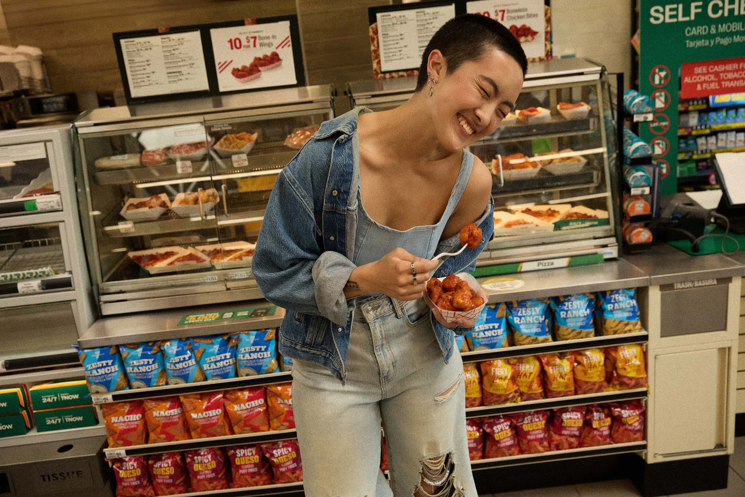 web_7eleven_202502_Wings Hot Case-0073.jpg