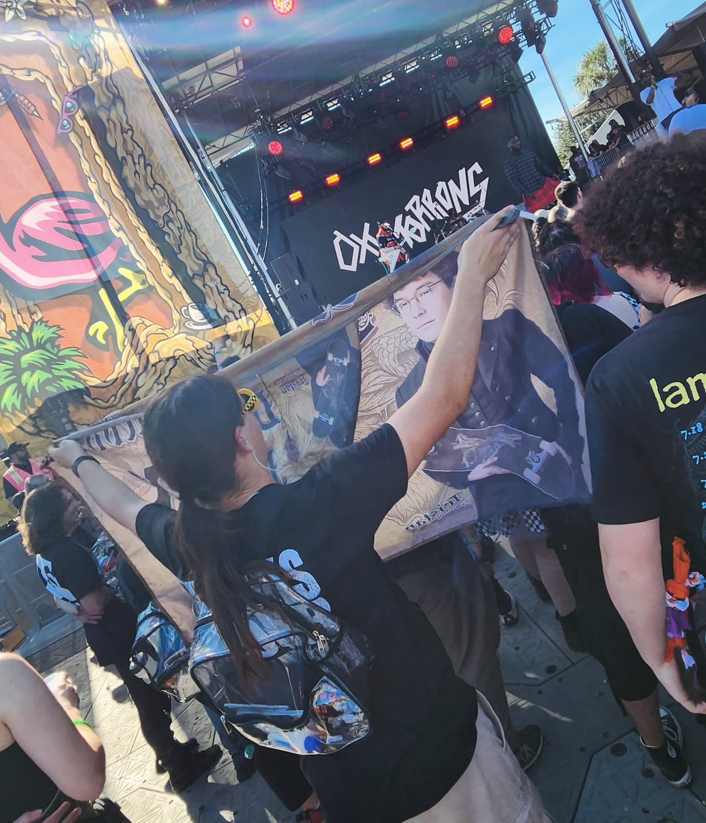 We are always so excited to see these guys!!! They always  bring the energy ❤️ @oxymorrons @jafepaulino @vanswarpedtour