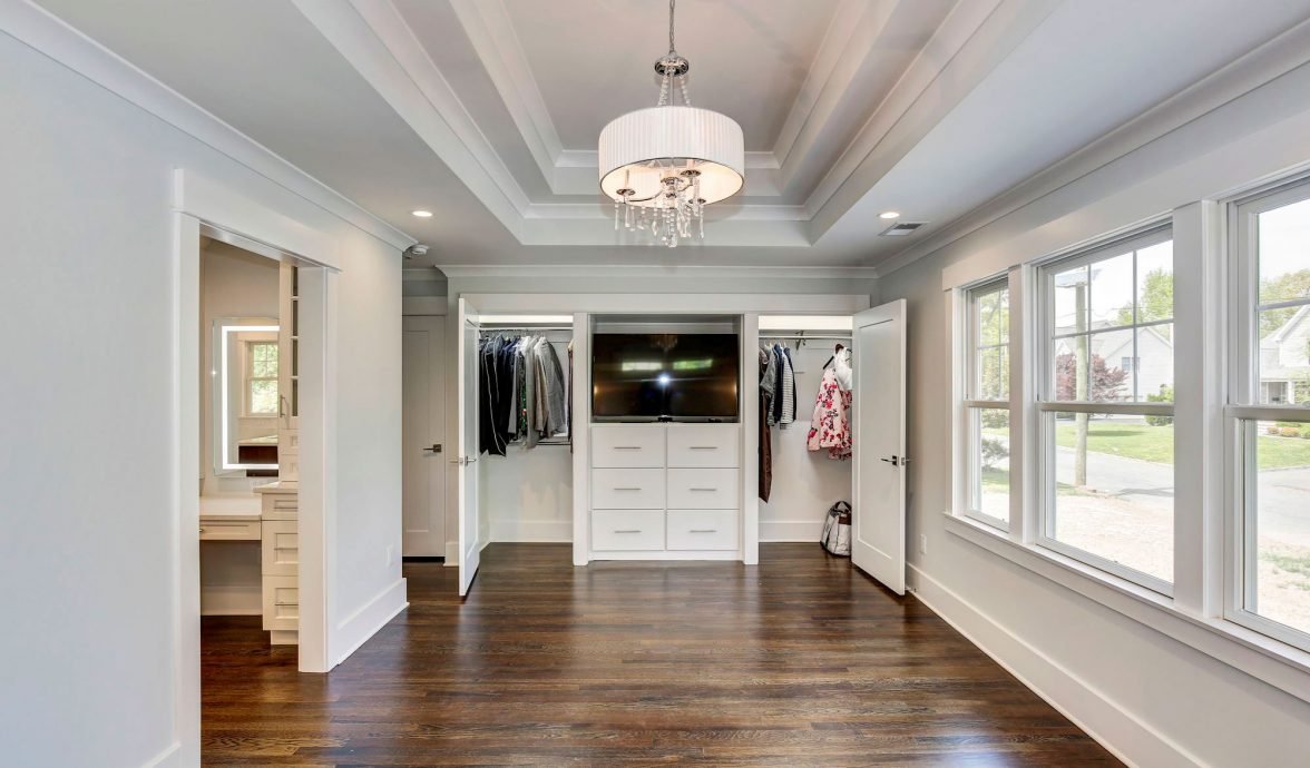 1148-TICE-PLACE-MASTER-ROOM-1176x690.jpg