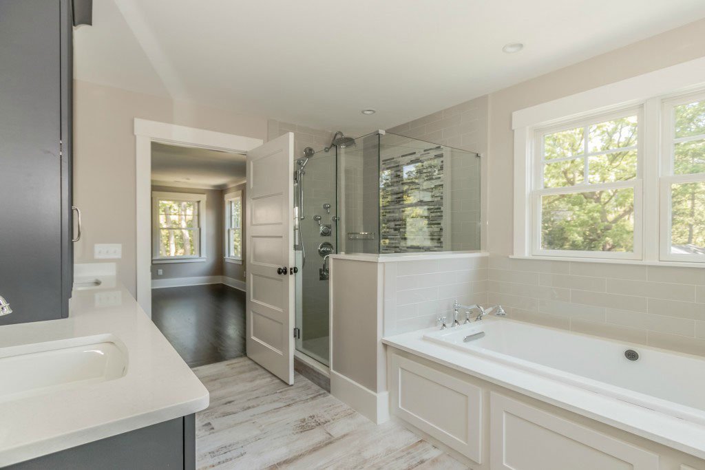 750-PROSPECT-Bath.jpg