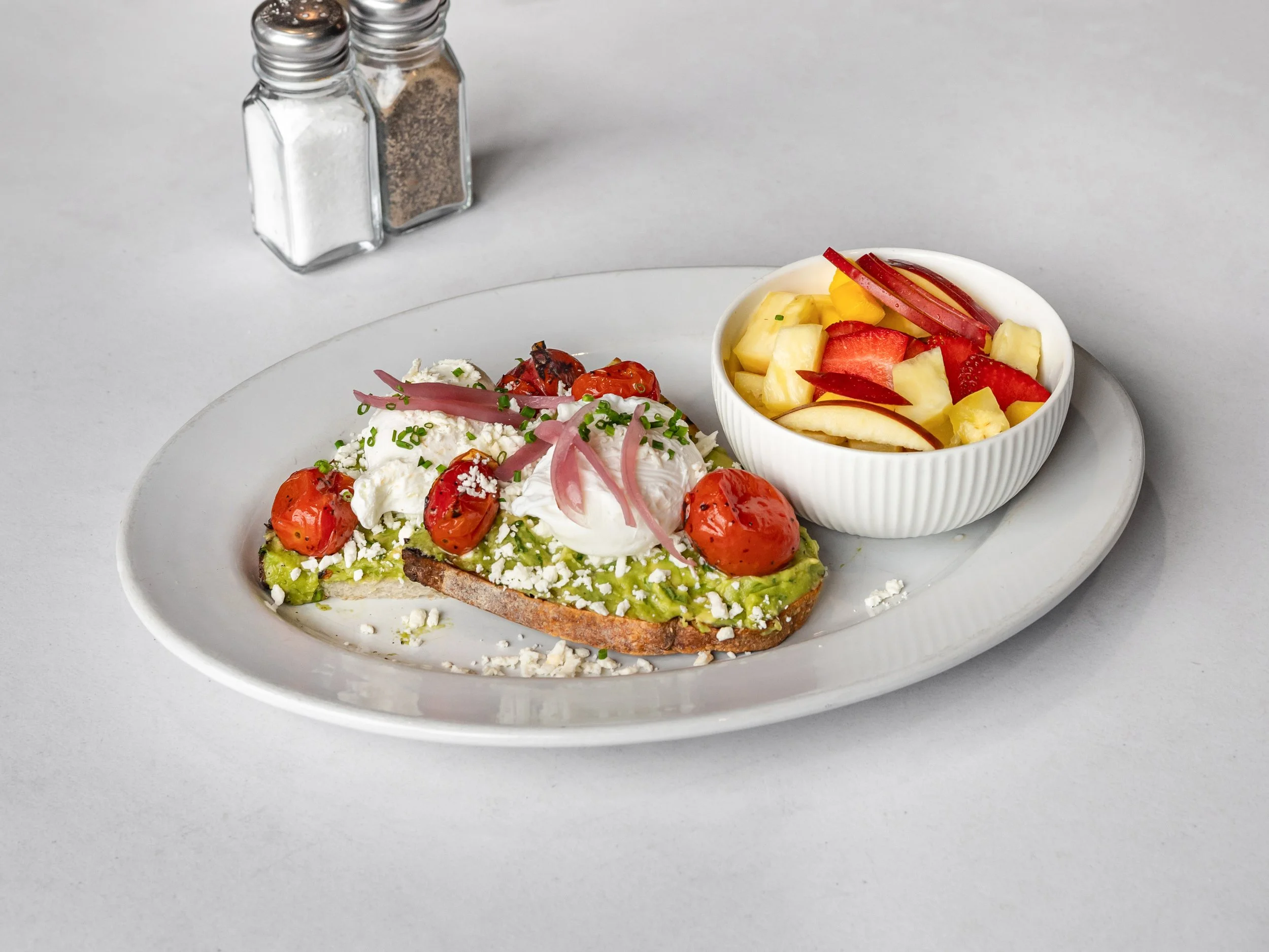 FarmersCafe_AvocadoToast.jpg