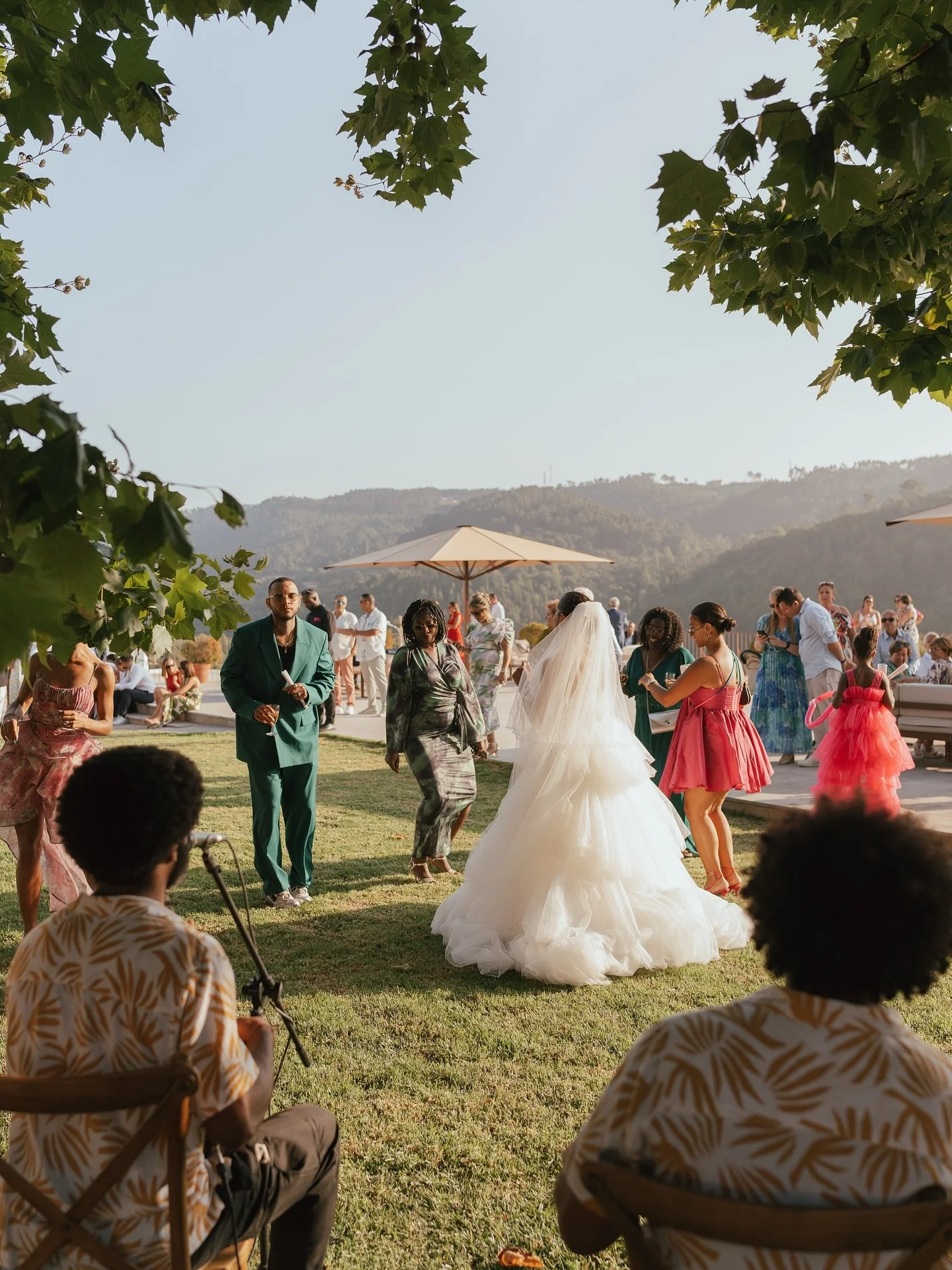 Samba sunset

#destinationweddingphotography #intimateweddingphotographer #portugalweddingphotographer #quintadaabelheira