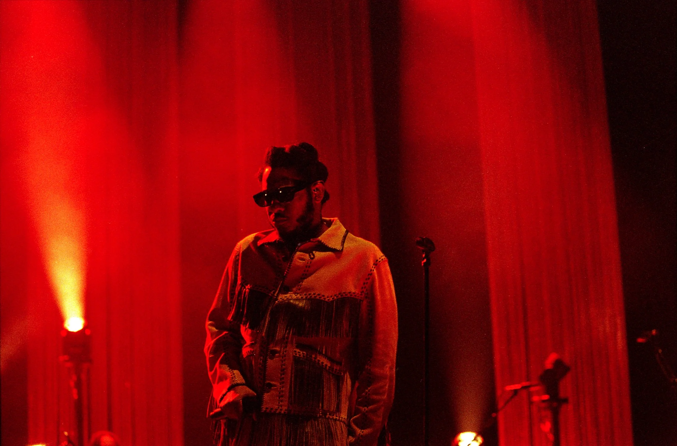 leon bridges lomo 800 (11).JPG