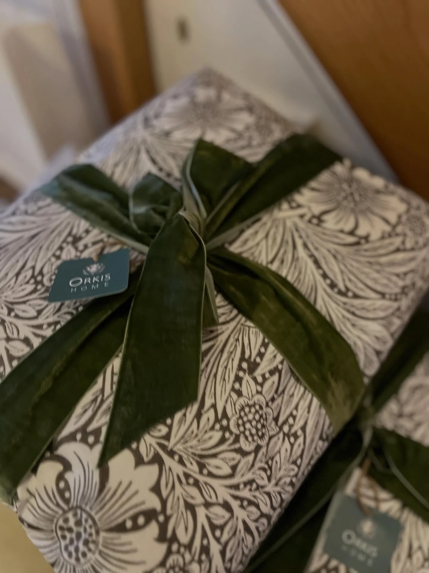 Still one day left for last minute gift shopping! Order today by 2PM for delivery tomorrow, Wednesday 24th December 🎁

To order - https://www.orkishome.com/