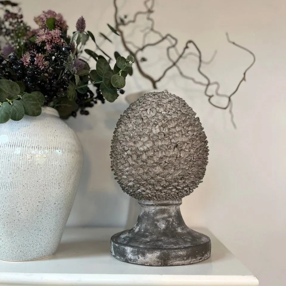 Ossia Large Stone Effect Pinecone
