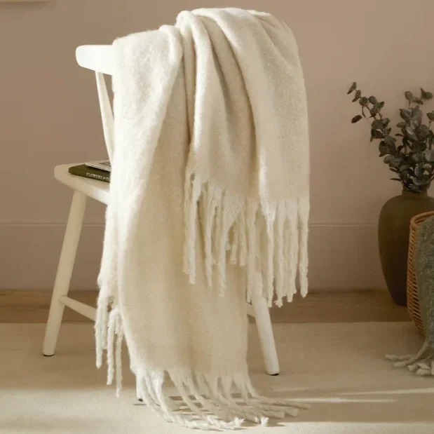Nala Soft Ecru Throw 140 cm x 180 cm