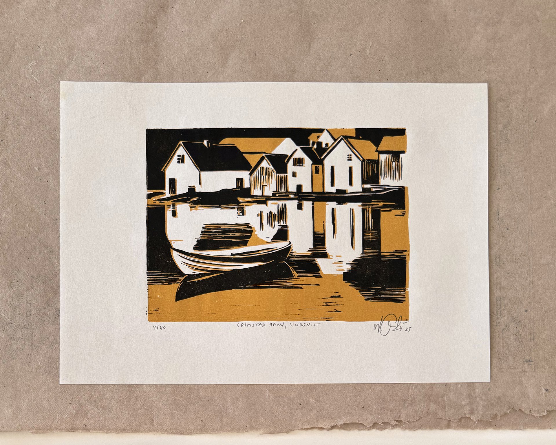 07 Grimstad havn linosnitt 2025 Gabris 4:40.jpg
