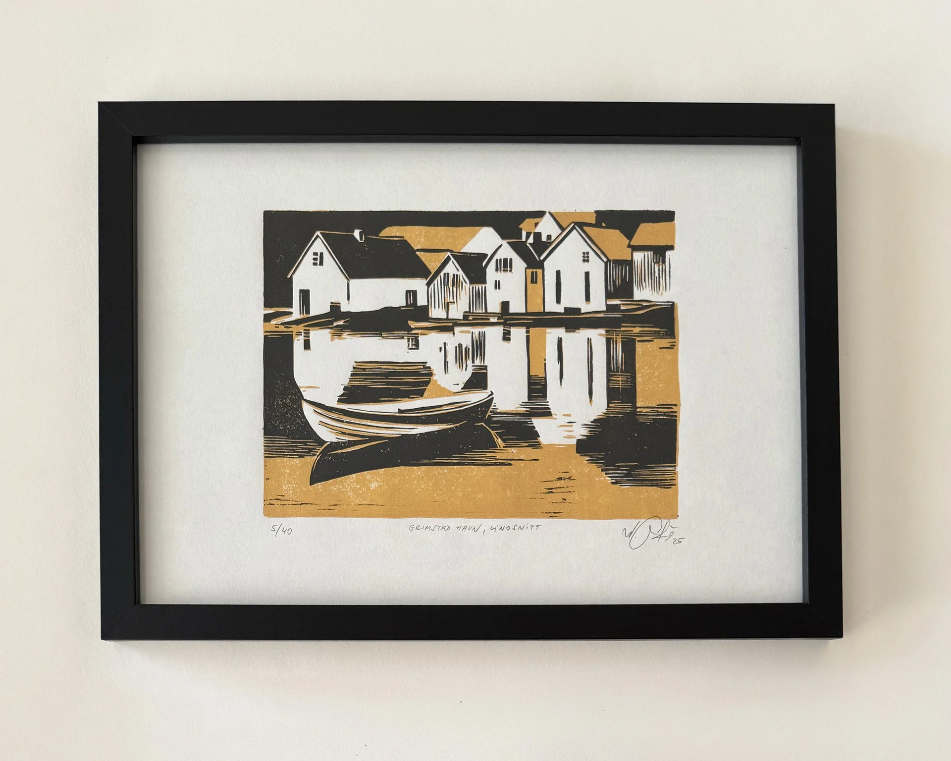 07 Grimstad havn linosnitt 2025 Gabris 5:40.jpg