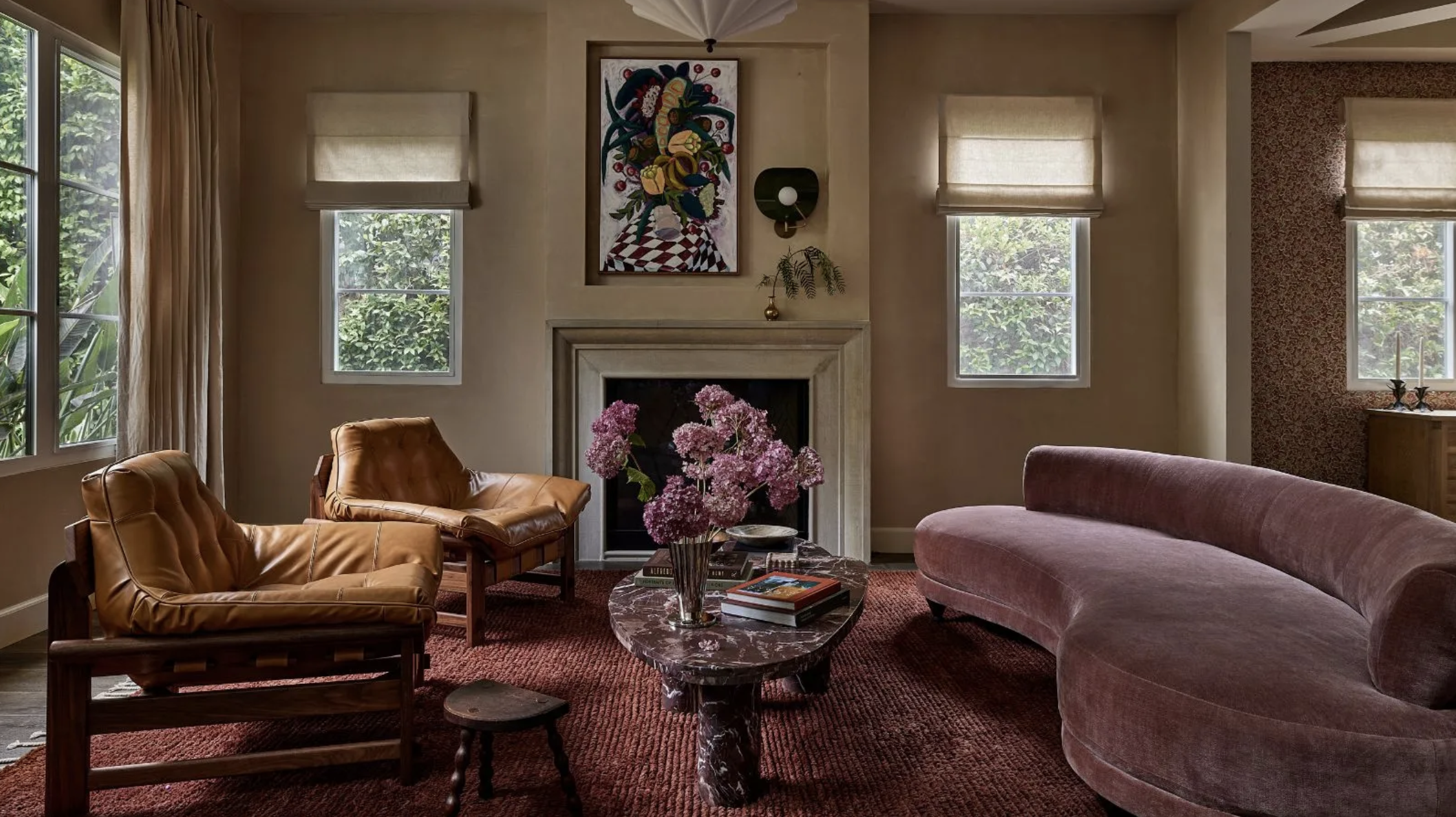 mauve living room vintage design