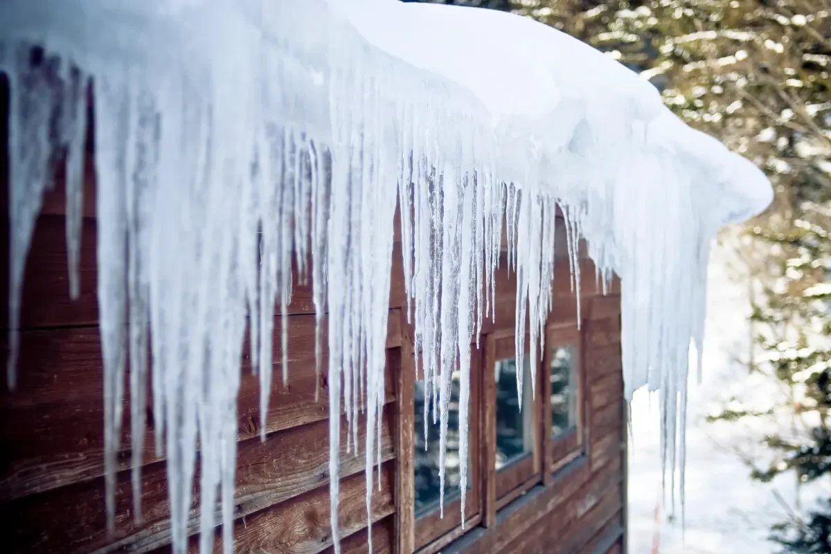 Winter Roof Care Guide for East Tennessee Homeowners