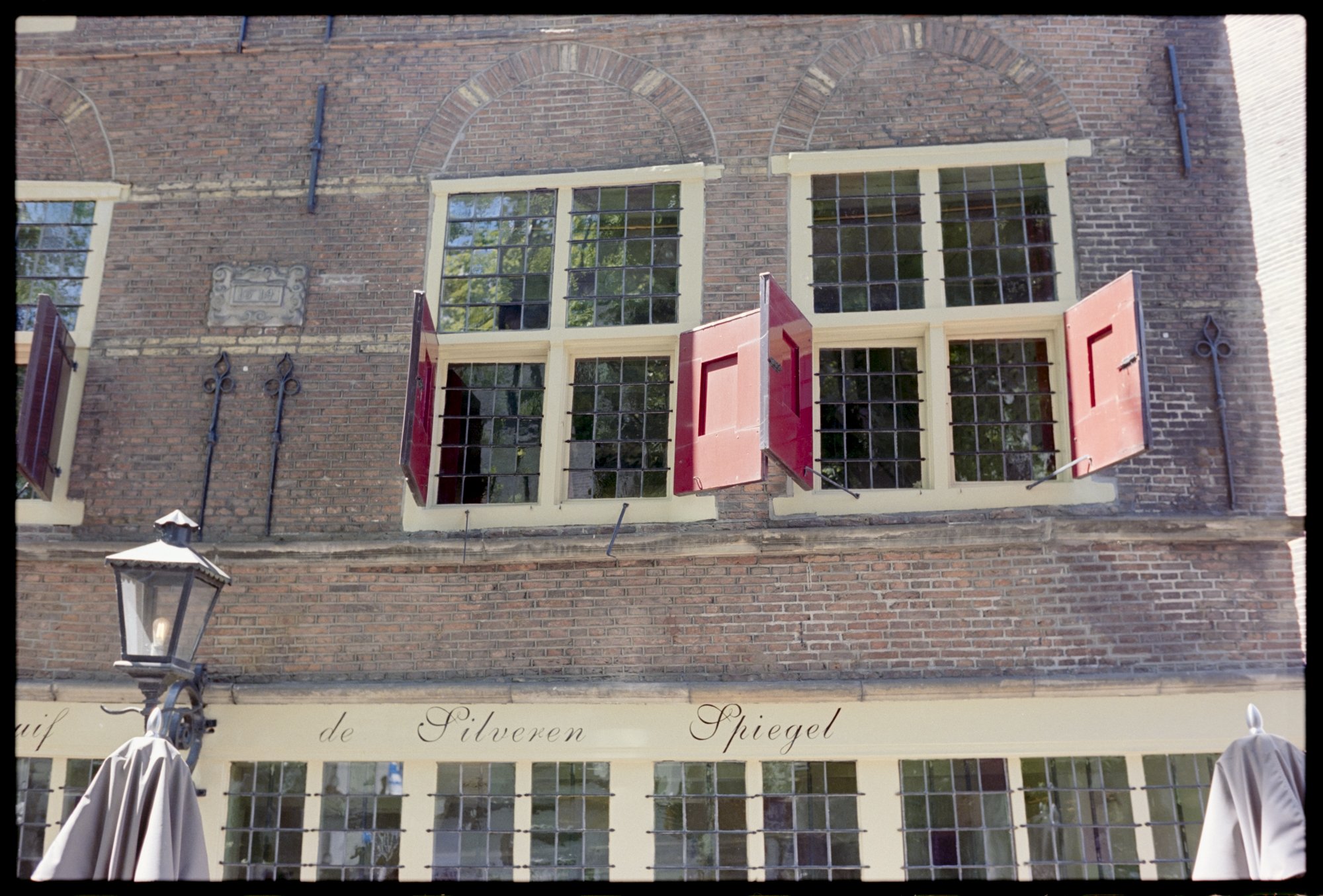 A restaurant with a Michelin star in Amsterdam once hid a family of 16 during the war. 15 survived, only the older grandmother who became ill did not survive the war.