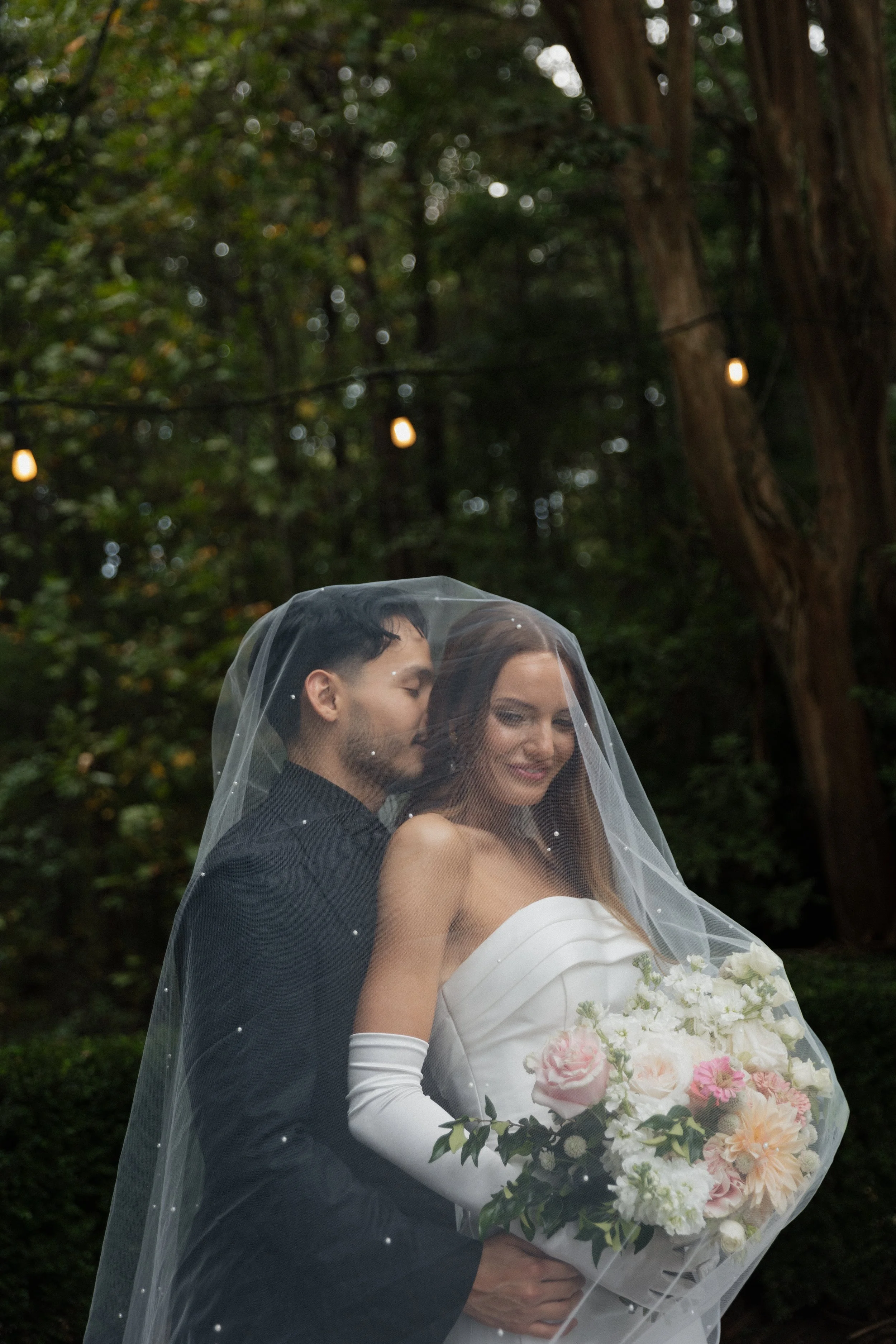 Elegant Georgia Wedding Couple | AnnaBeth Photography