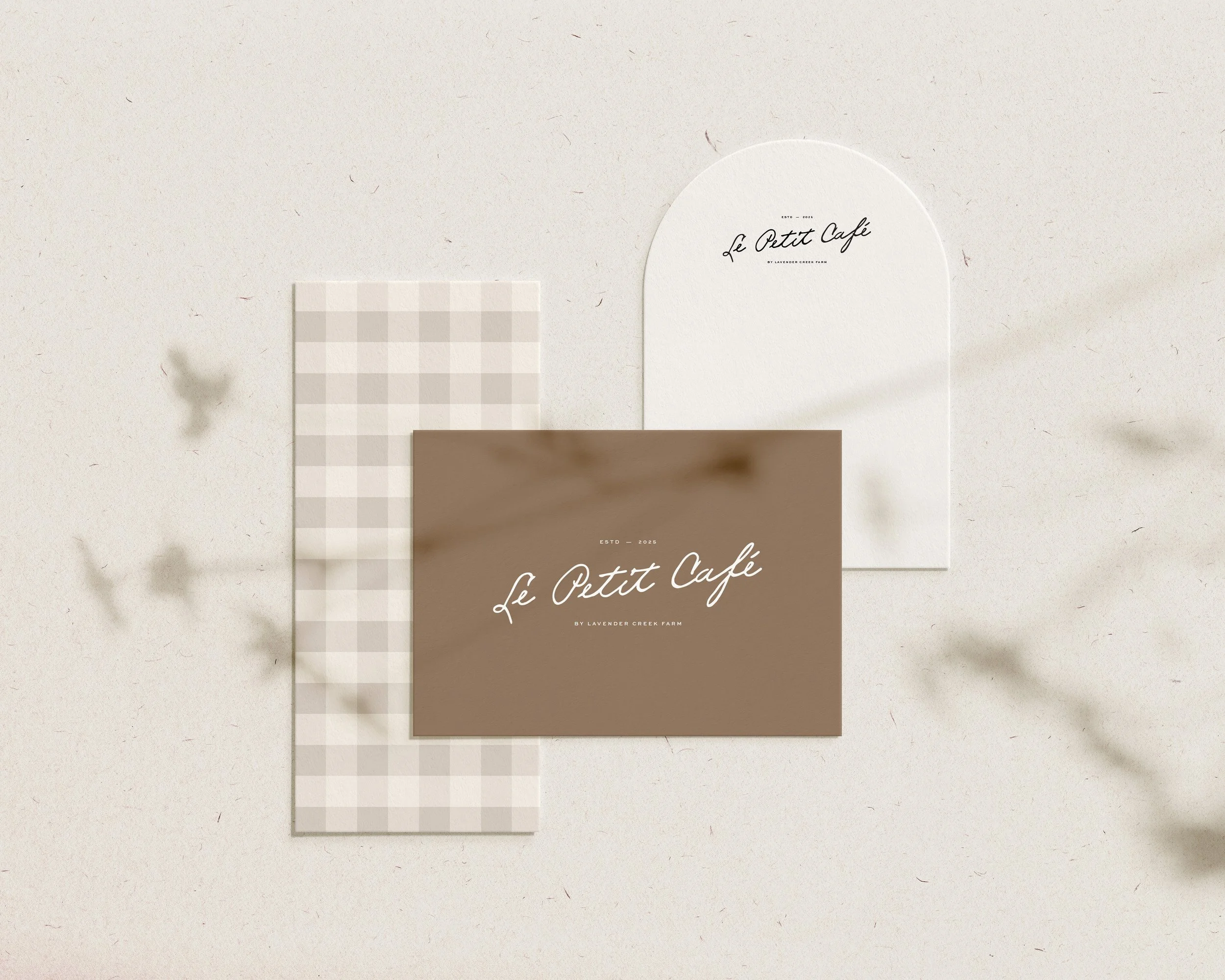 Le Petit Cafe 06.jpg