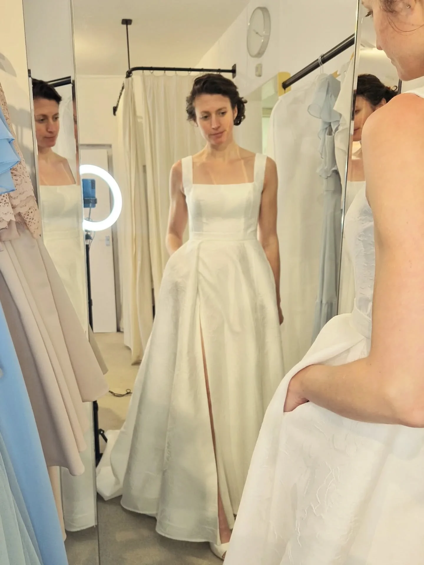 NEW | Meet Marlie the latest dress in the 2026 collection. 

She is made in a beautiful Jaquard fabric that is wonderfully light. 

Marlie has a square neckline both front and back, a lovely full A line skirt with pleats, front opening and hidden poc