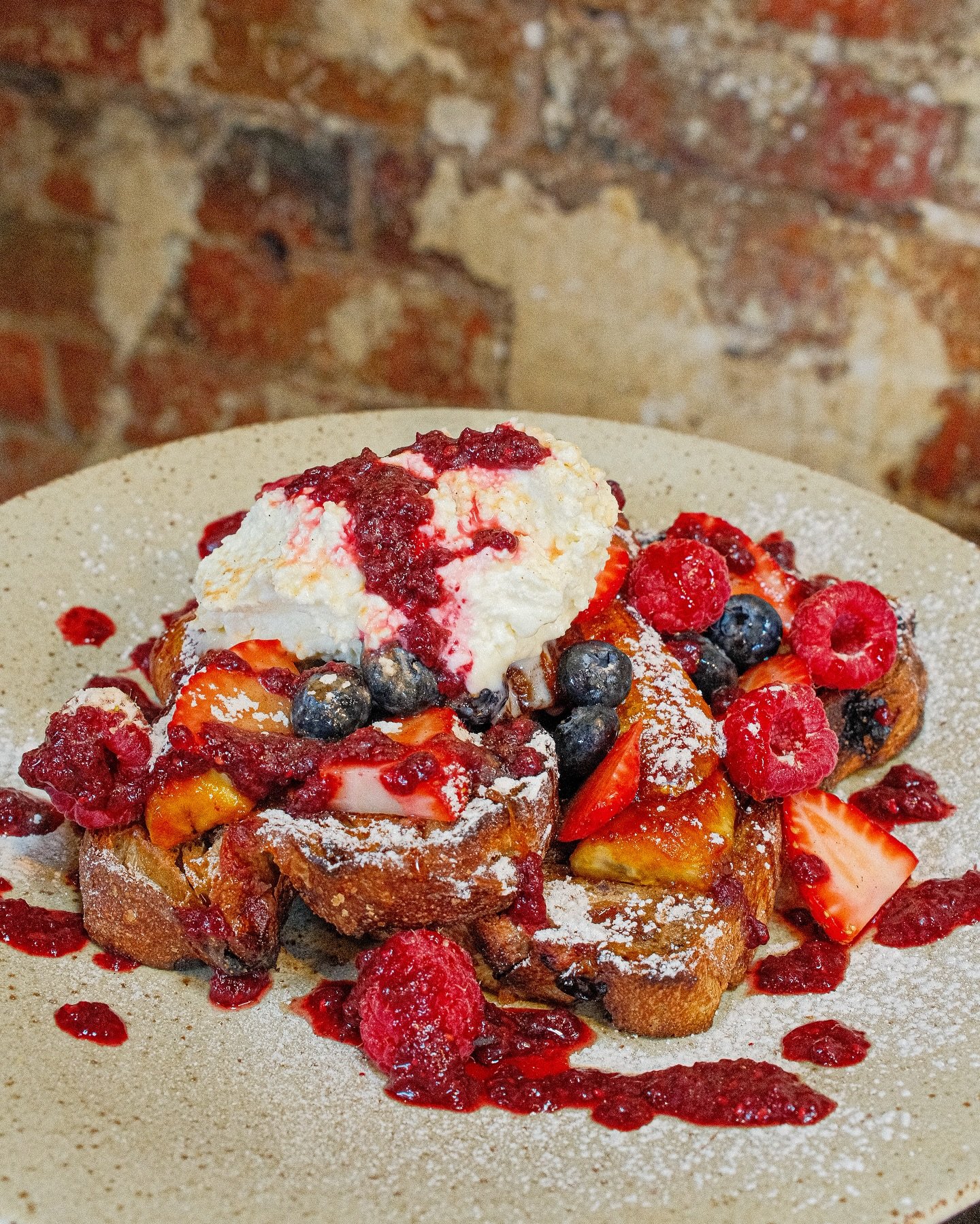 FRUIT TOAST SPECIAL 
- Berries 
- Caramelised Banana 
- Coconut whipped cream 
 
Monk ❤️
