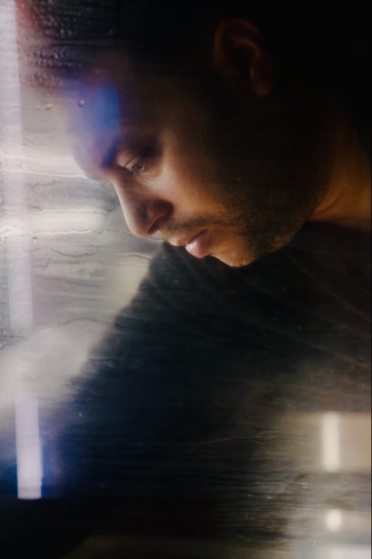 Director, Cinematographer, and Editor - Sight and Sound documentary Food Lover (2024). Directed By Tiger Lee and Haolang Li.
A cinema verité about the professional and casual life of an Egyptian American food cart owner, Hesham explores food, culture