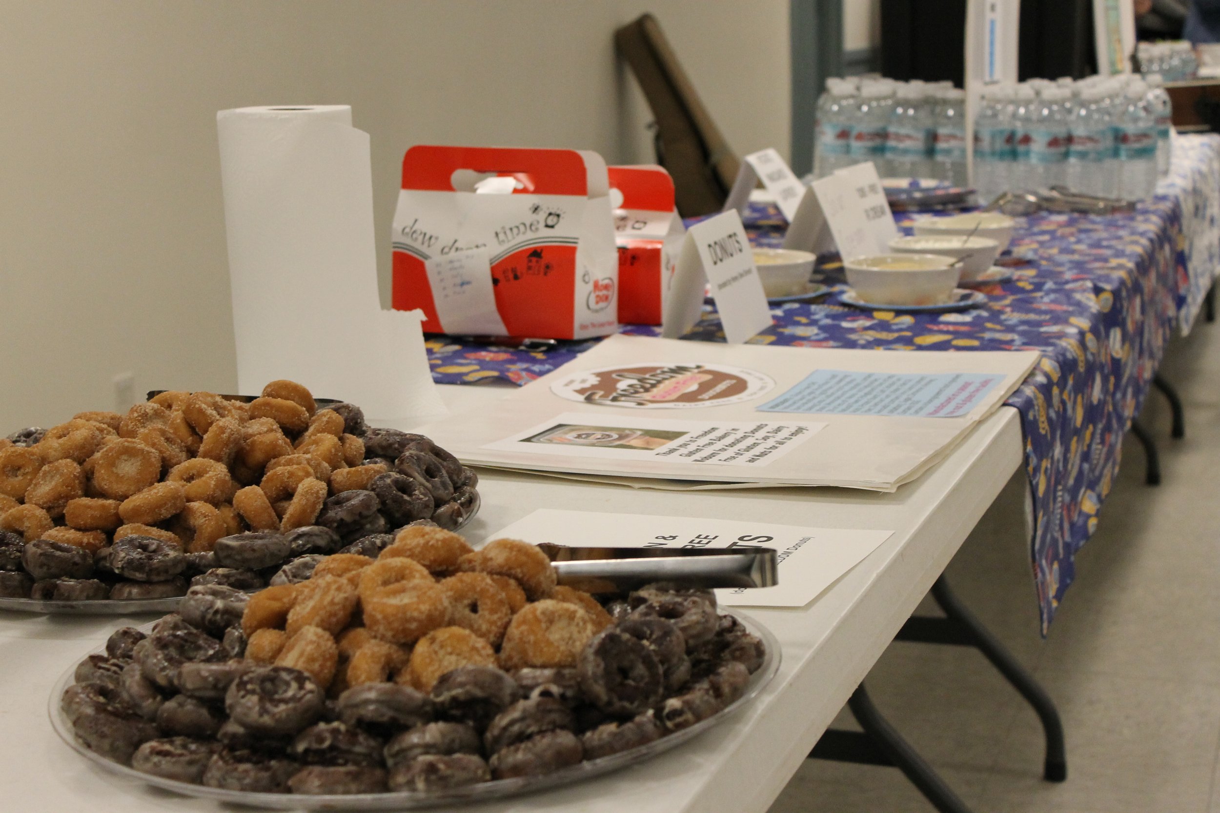 Community gathers for annual Hanukkah celebration at First Congregational Church