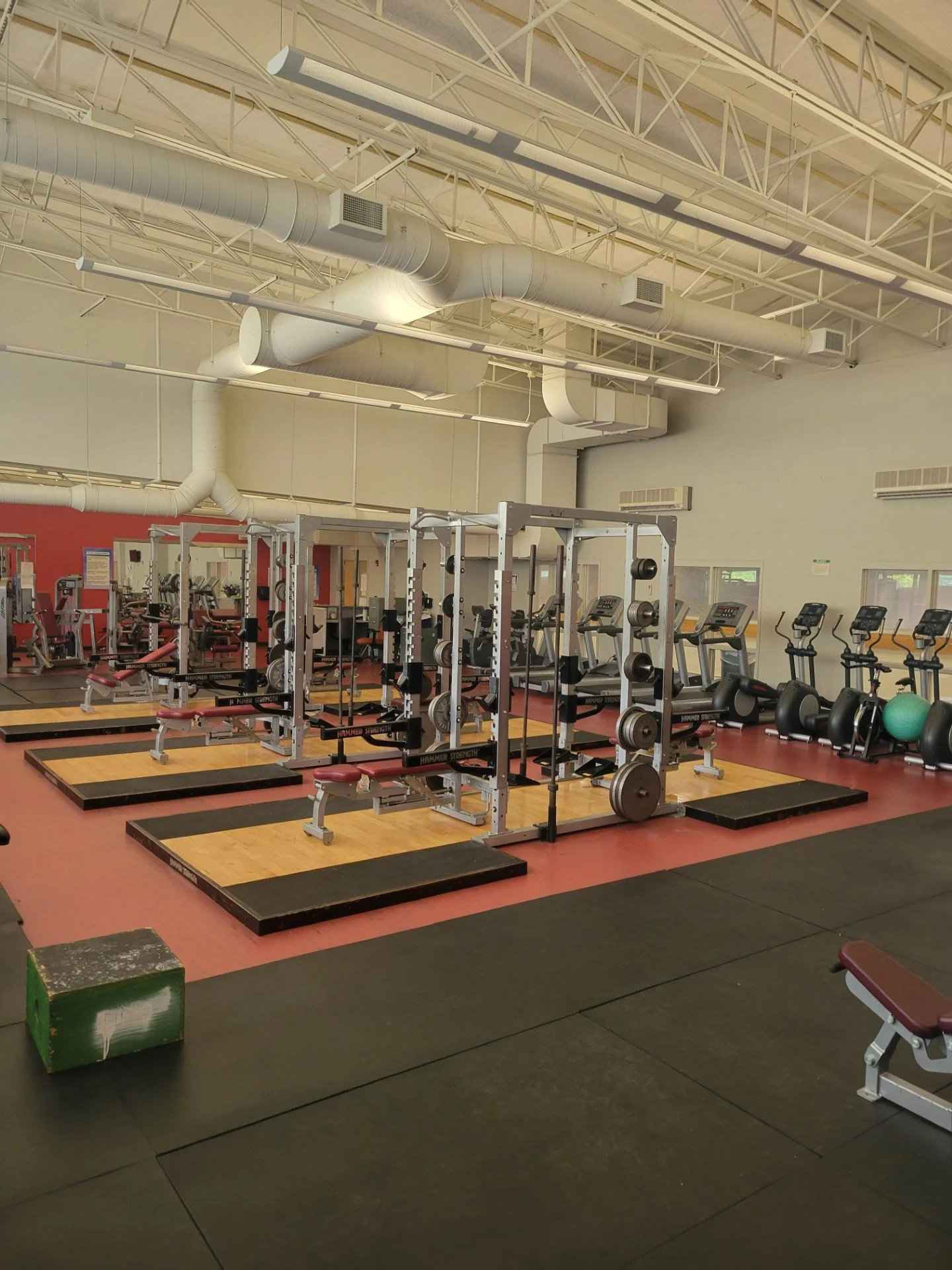 Before renovation - the previos configuration of the student weight room.