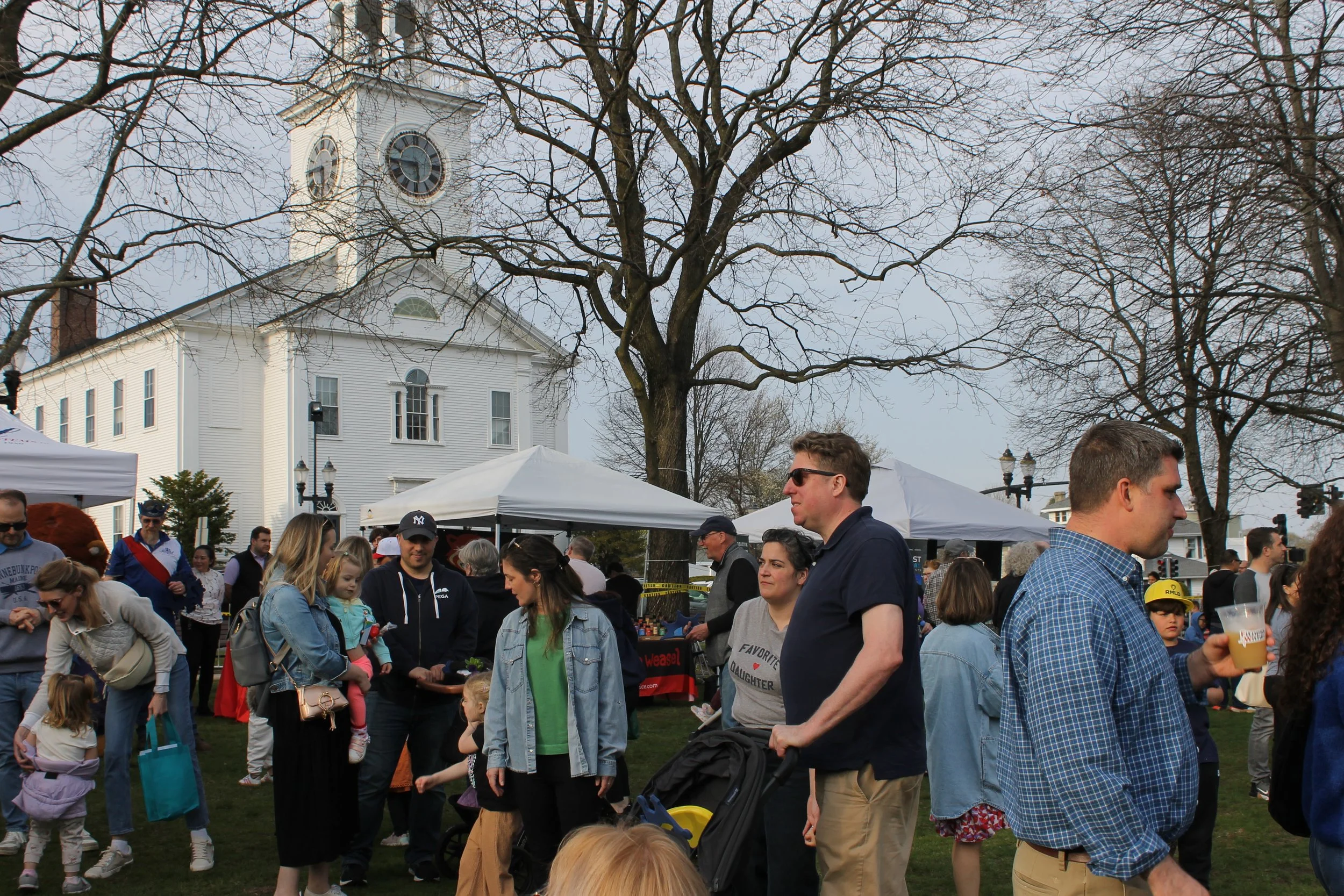 Aprilfest draws hundreds to Reading Town Common
