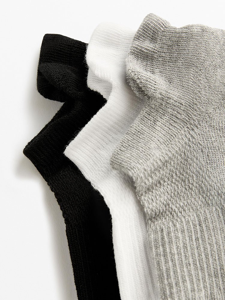 oysho-calcetines-lengueta-1382:490:814-7.jpg