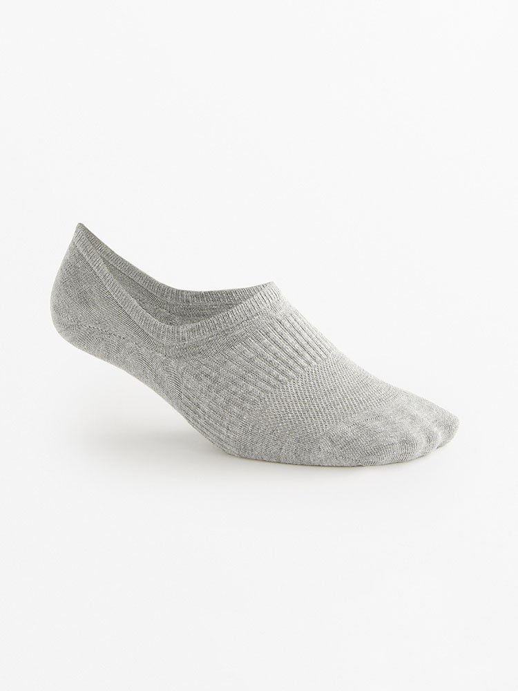 oysho-calcetines-invisibles-1381:490:814-4.jpg